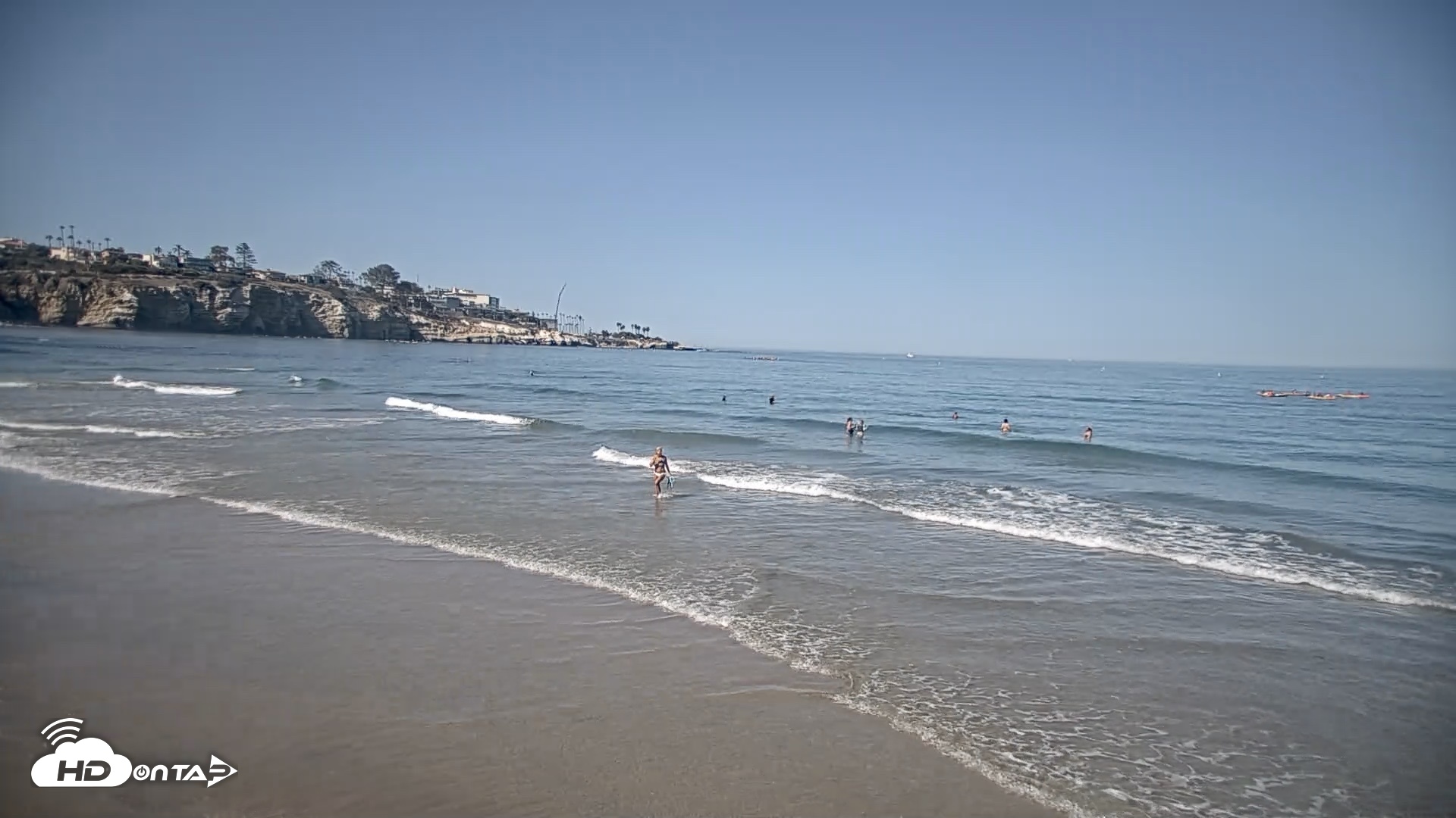 Snapshot of La Jolla Shores Live Surf Cam taken Oct 5, 2026, 10:40am PDT