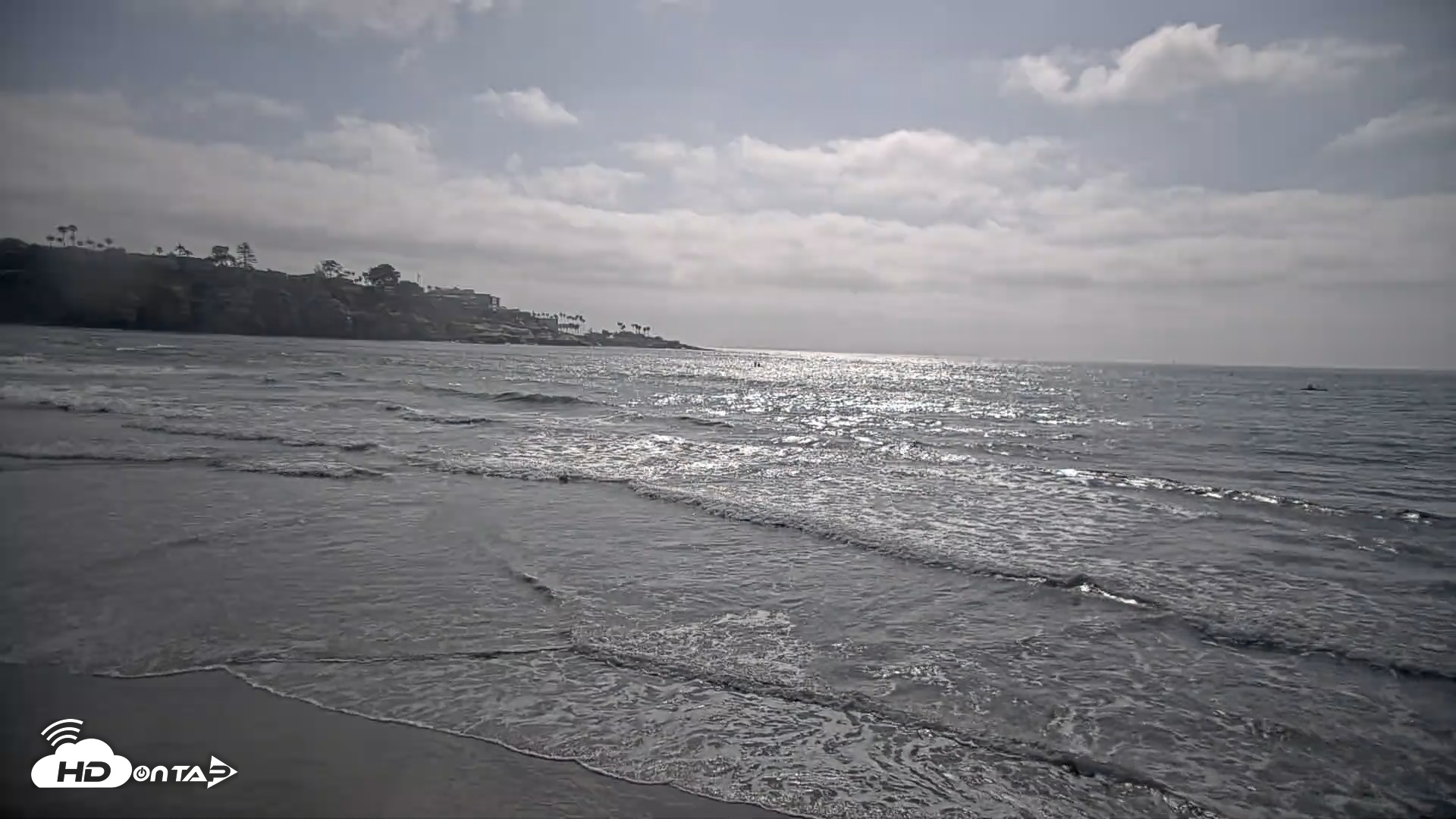 Snapshot of La Jolla Shores Live Surf Cam taken May 21, 2026, 4:34pm PDT