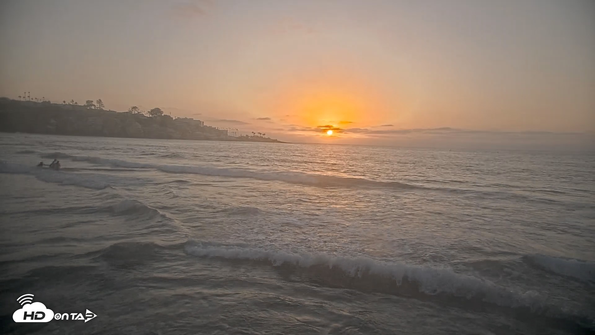 Snapshot of La Jolla Shores Live Surf Cam taken Sep 24, 2026, 6:34pm PDT