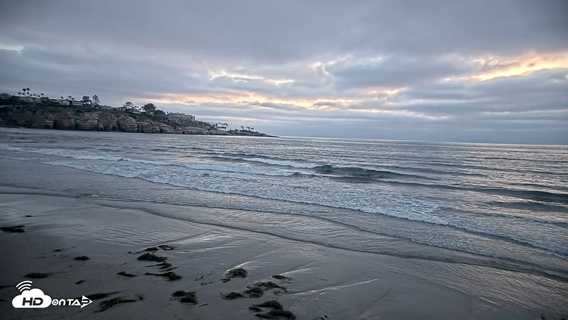 Snapshot of La Jolla Shores Live Surf Cam taken May 7, 2026, 7:25pm PDT