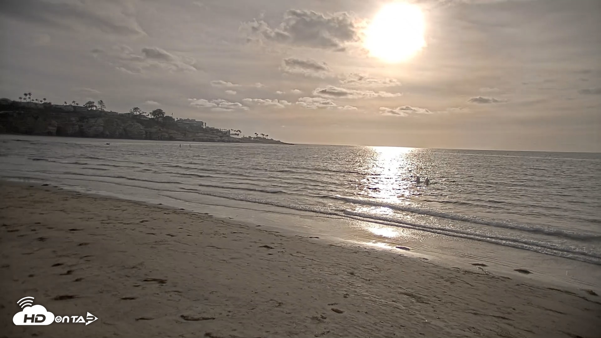 Snapshot of La Jolla Shores Live Surf Cam taken Apr 20, 2026, 6:14pm PDT