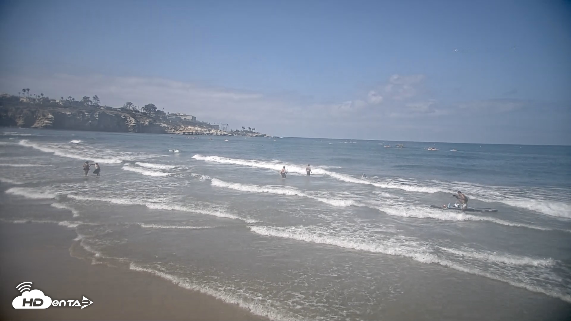 Snapshot of La Jolla Shores Live Surf Cam taken Sep 19, 2026, 11:44am PDT