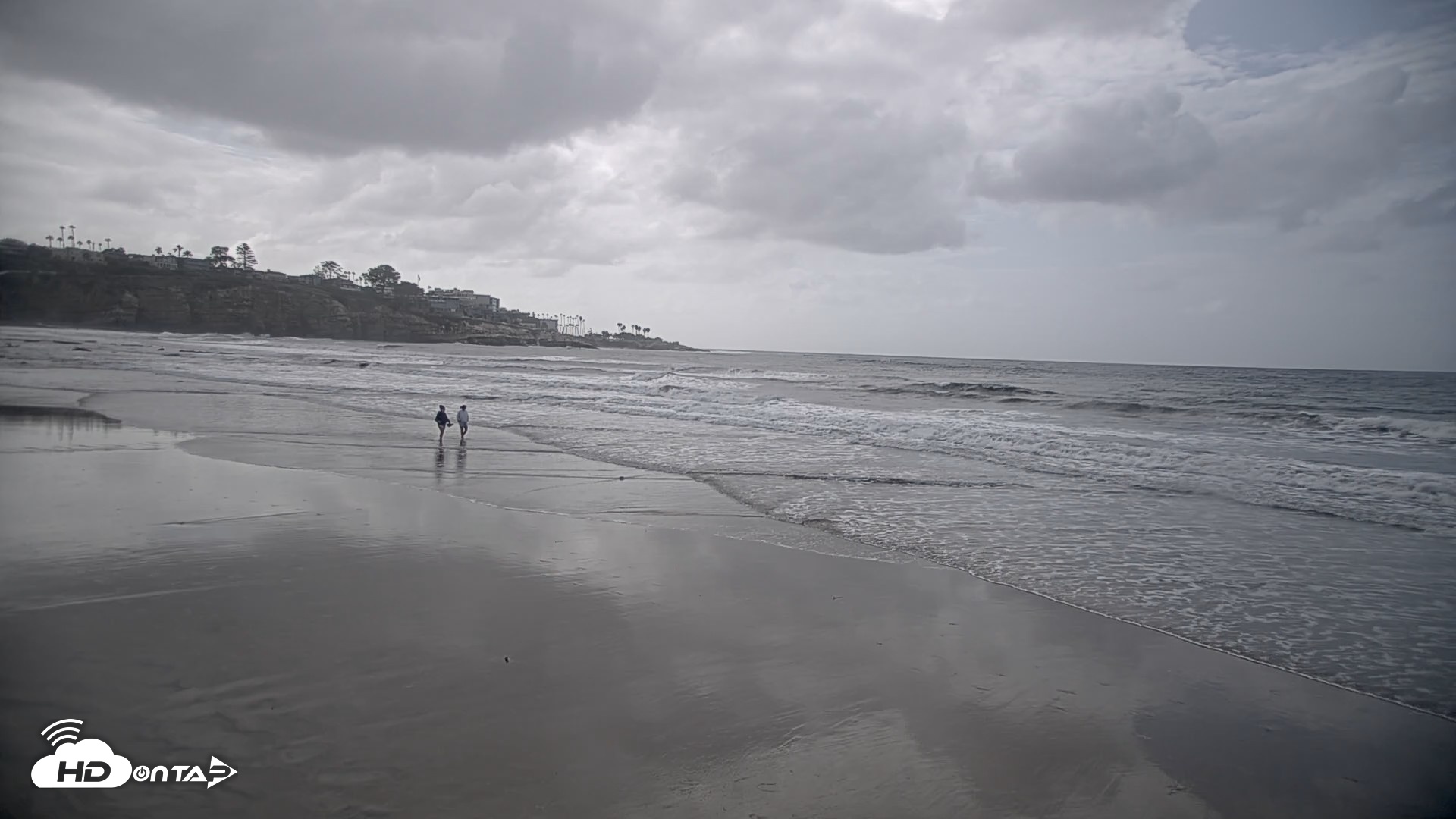 Snapshot of La Jolla Shores Live Surf Cam taken Oct 11, 2026, 2:46pm PDT