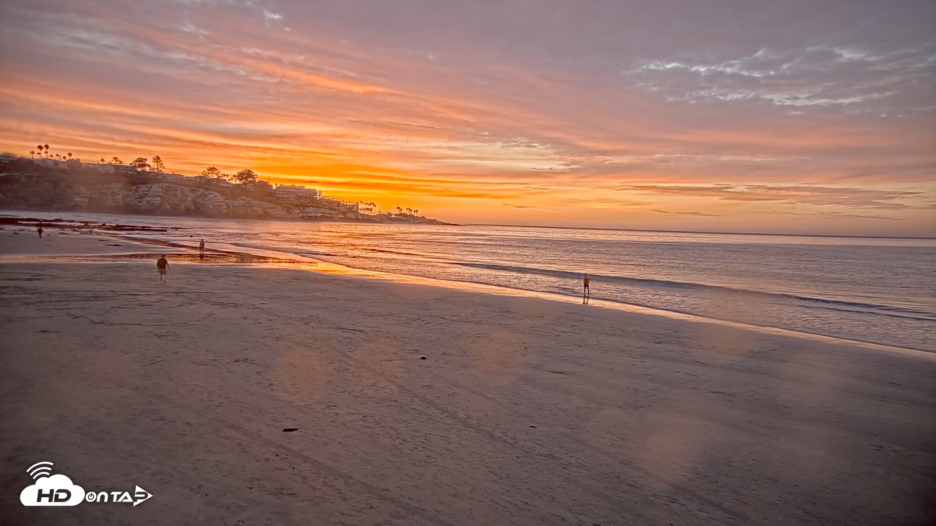 Snapshot of La Jolla Shores Live Surf Cam taken Feb 5, 2026, 5:30pm PST