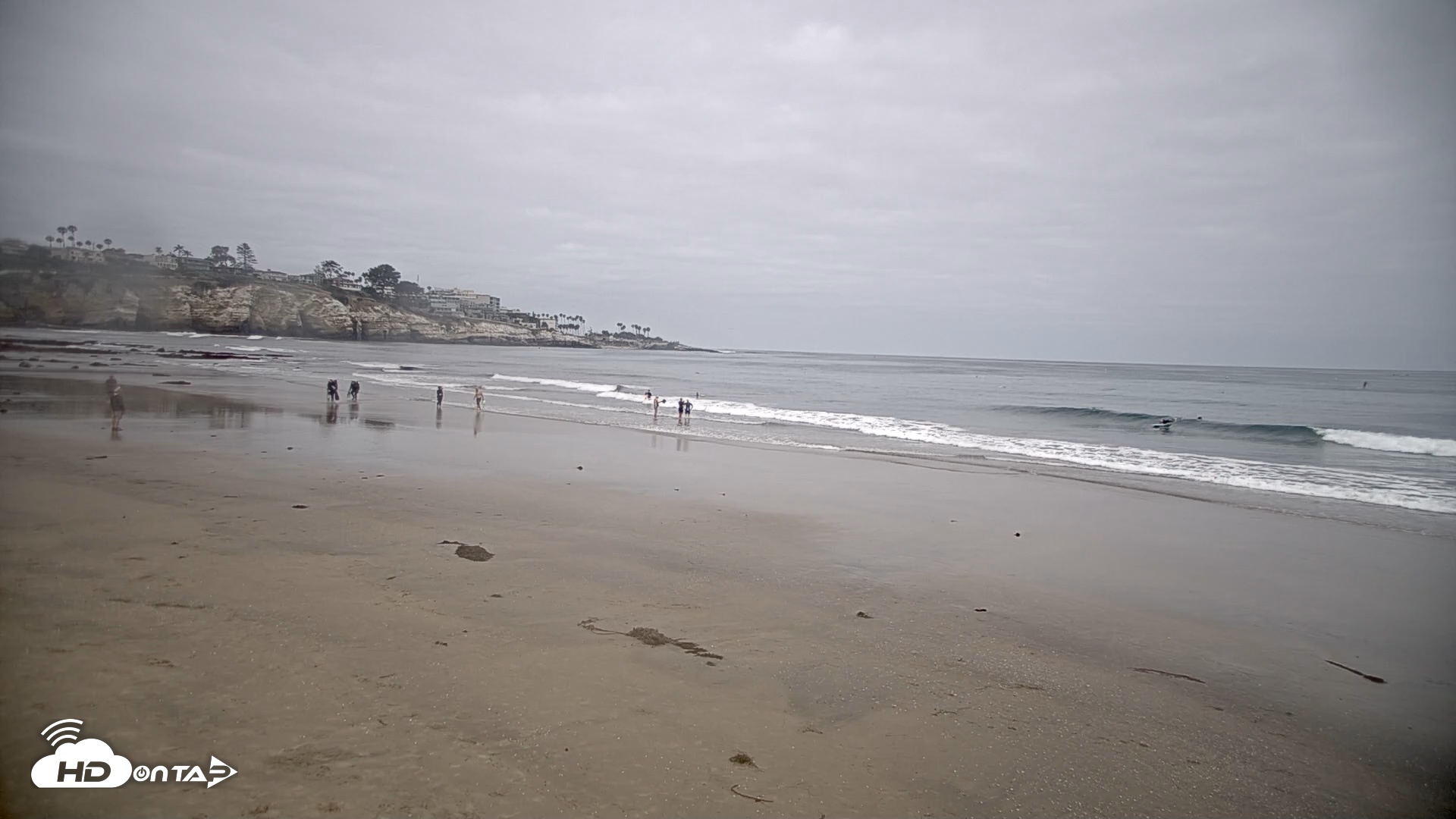 Snapshot of La Jolla Shores Live Surf Cam taken Jun 7, 2026, 8:56am PDT