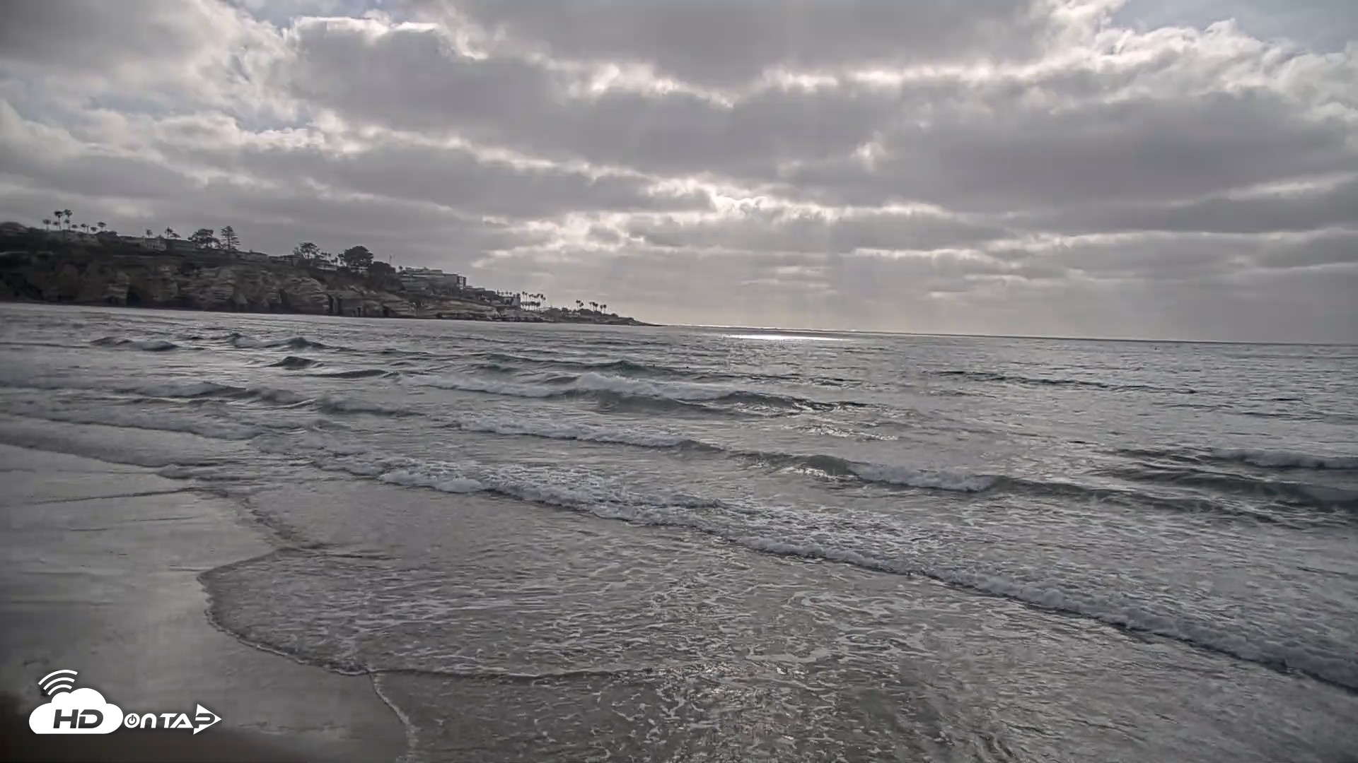 Snapshot of La Jolla Shores Live Surf Cam taken Apr 24, 2026, 5:26pm PDT