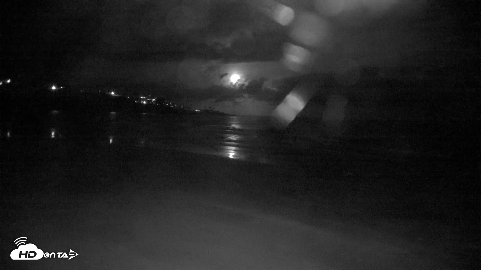 Snapshot of La Jolla Shores Live Surf Cam taken Apr 28, 2026, 3:48am PDT