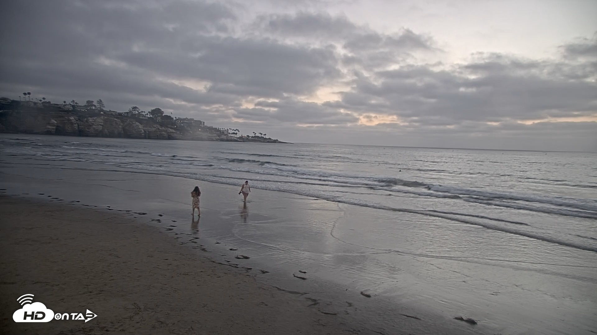 Snapshot of La Jolla Shores Live Surf Cam taken Aug 2, 2026, 7:59pm PDT