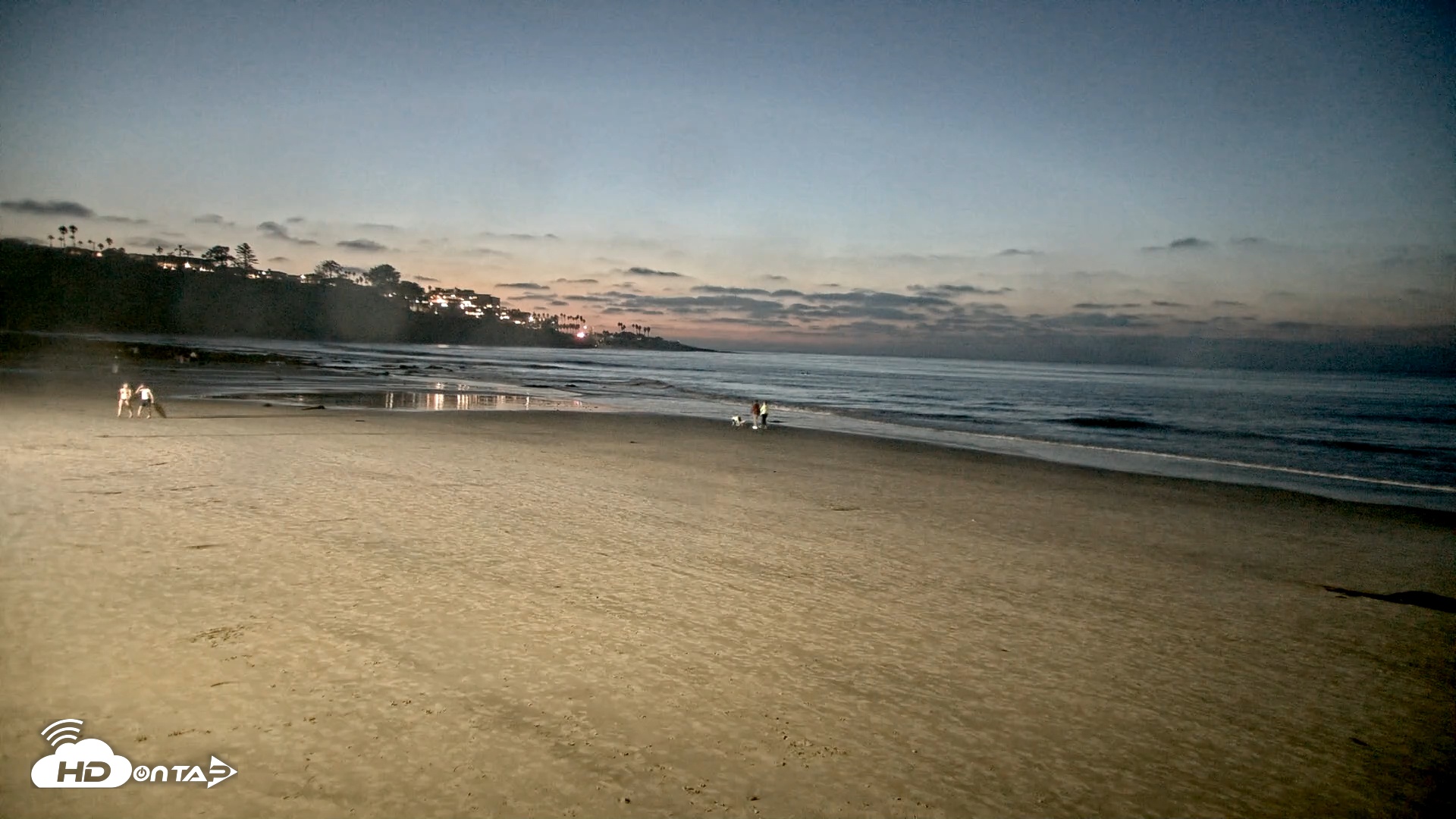 Snapshot of La Jolla Shores Live Surf Cam taken Nov 8, 2025, 5:28pm PST
