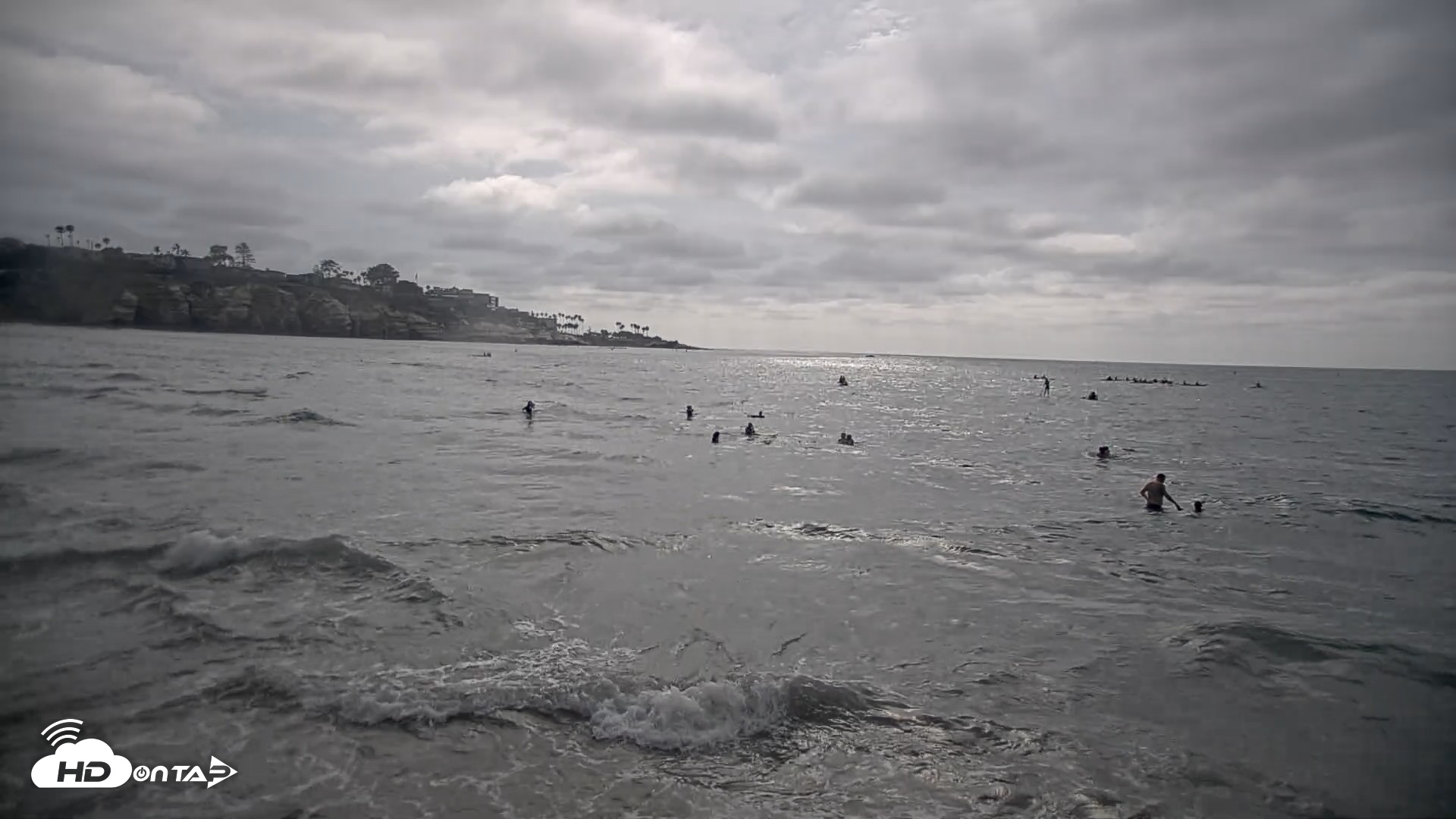 Snapshot of La Jolla Shores Live Surf Cam taken Aug 6, 2026, 4:43pm PDT