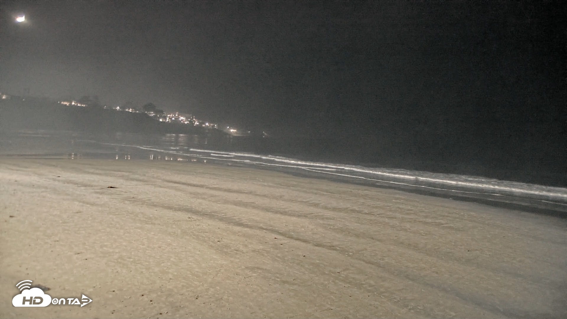 Snapshot of La Jolla Shores Live Surf Cam taken Nov 25, 2025, 8:19pm PST