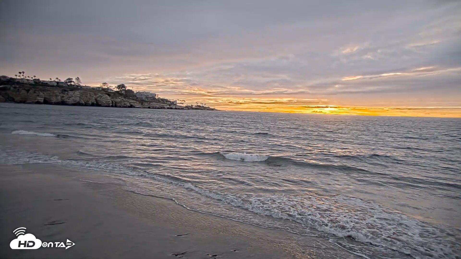 Snapshot of La Jolla Shores Live Surf Cam taken Apr 12, 2026, 7:05pm PDT