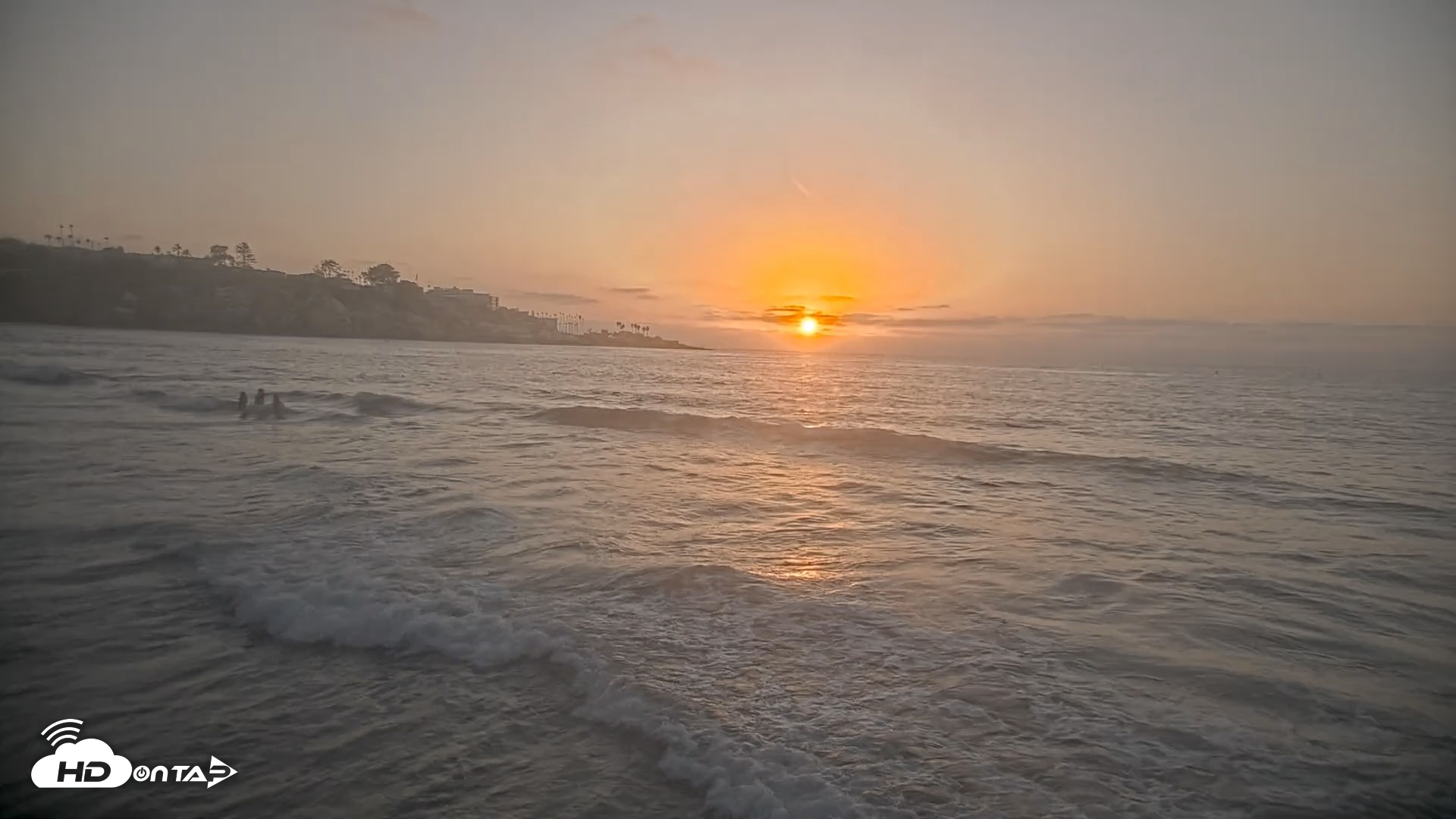 Snapshot of La Jolla Shores Live Surf Cam taken Sep 24, 2026, 6:35pm PDT