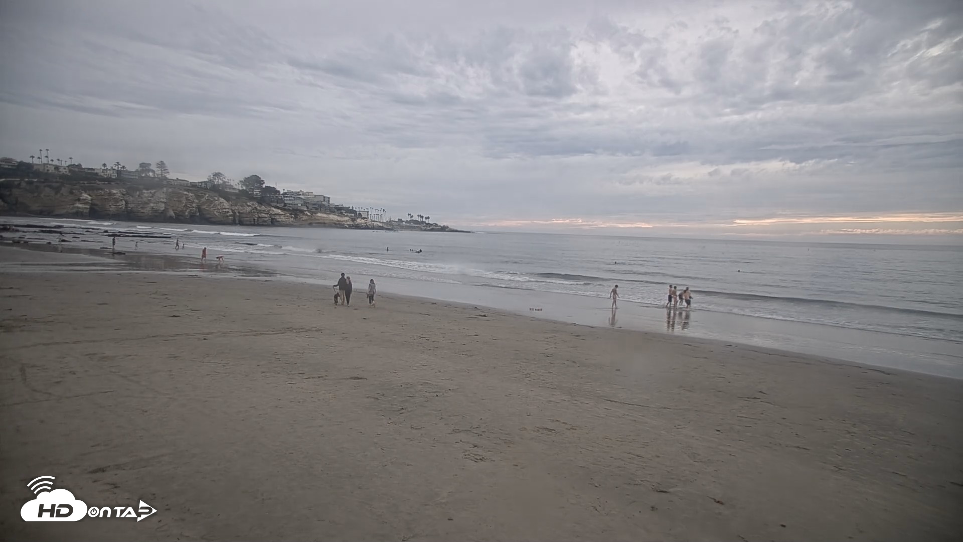 Snapshot of La Jolla Shores Live Surf Cam taken Sep 27, 2026, 5:26pm PDT