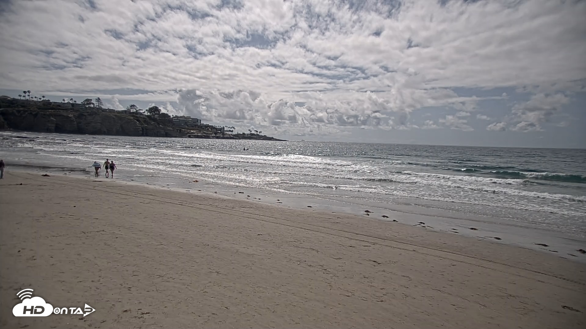 Snapshot of La Jolla Shores Live Surf Cam taken Apr 26, 2026, 3:31pm PDT