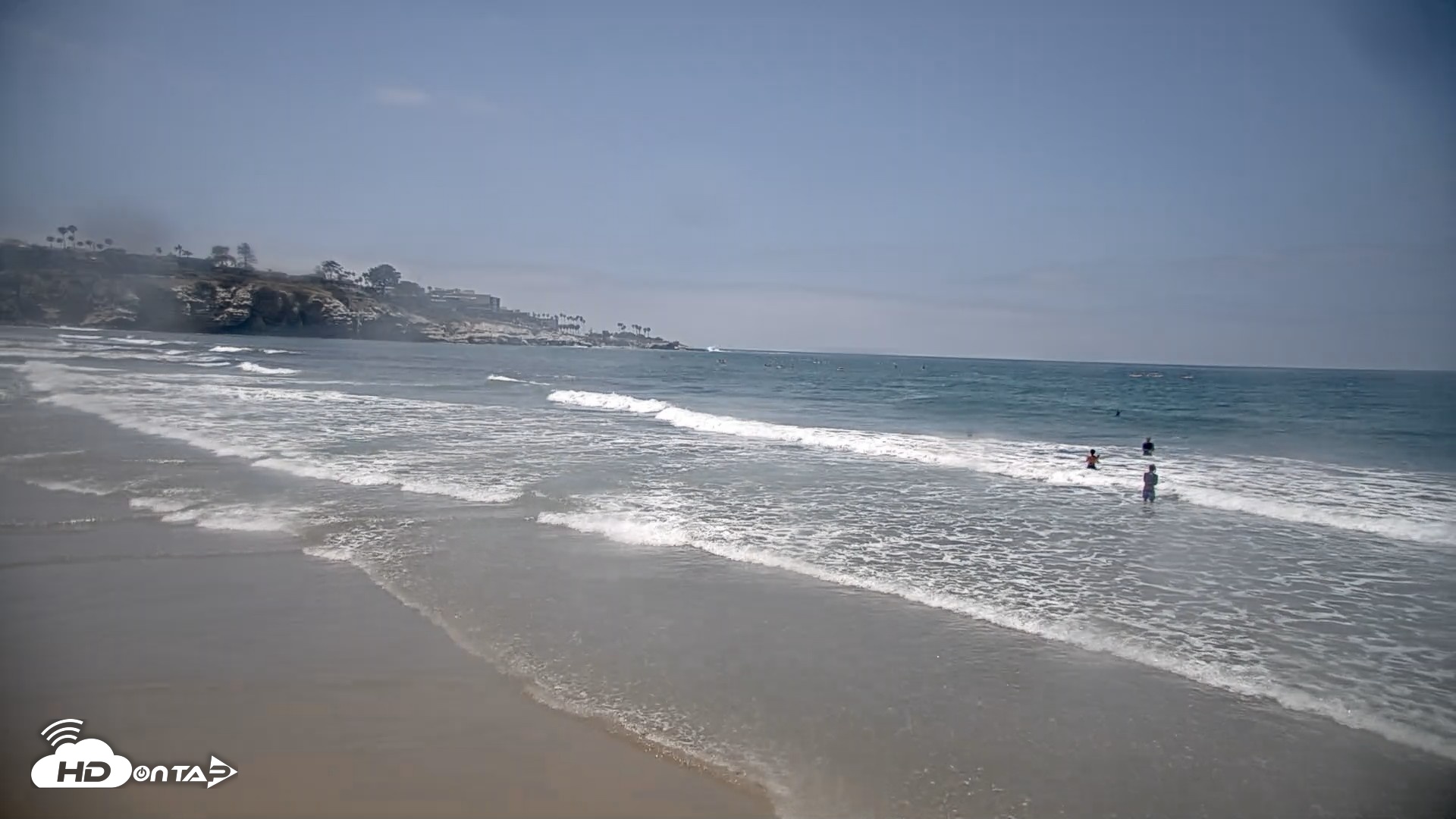 Snapshot of La Jolla Shores Live Surf Cam taken Jun 1, 2026, 1:12pm PDT