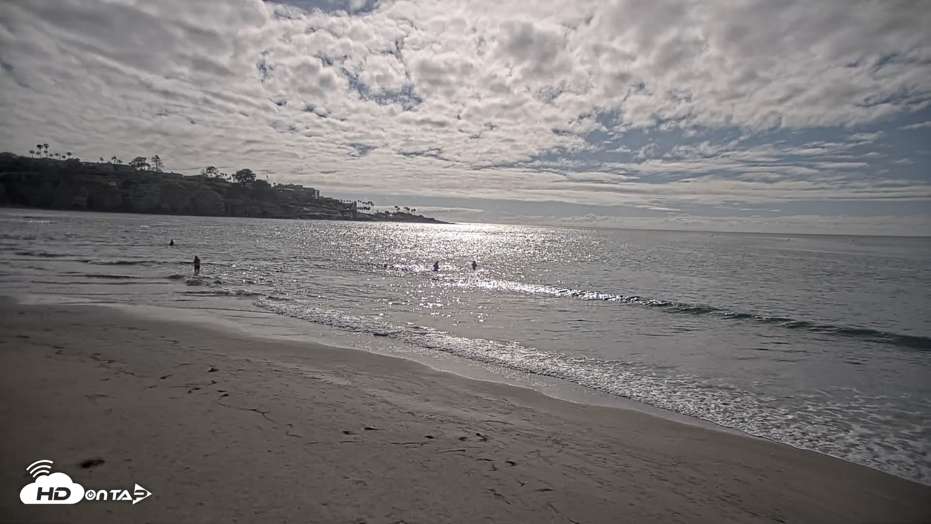 Snapshot of La Jolla Shores Live Surf Cam taken Apr 21, 2026, 4:36pm PDT