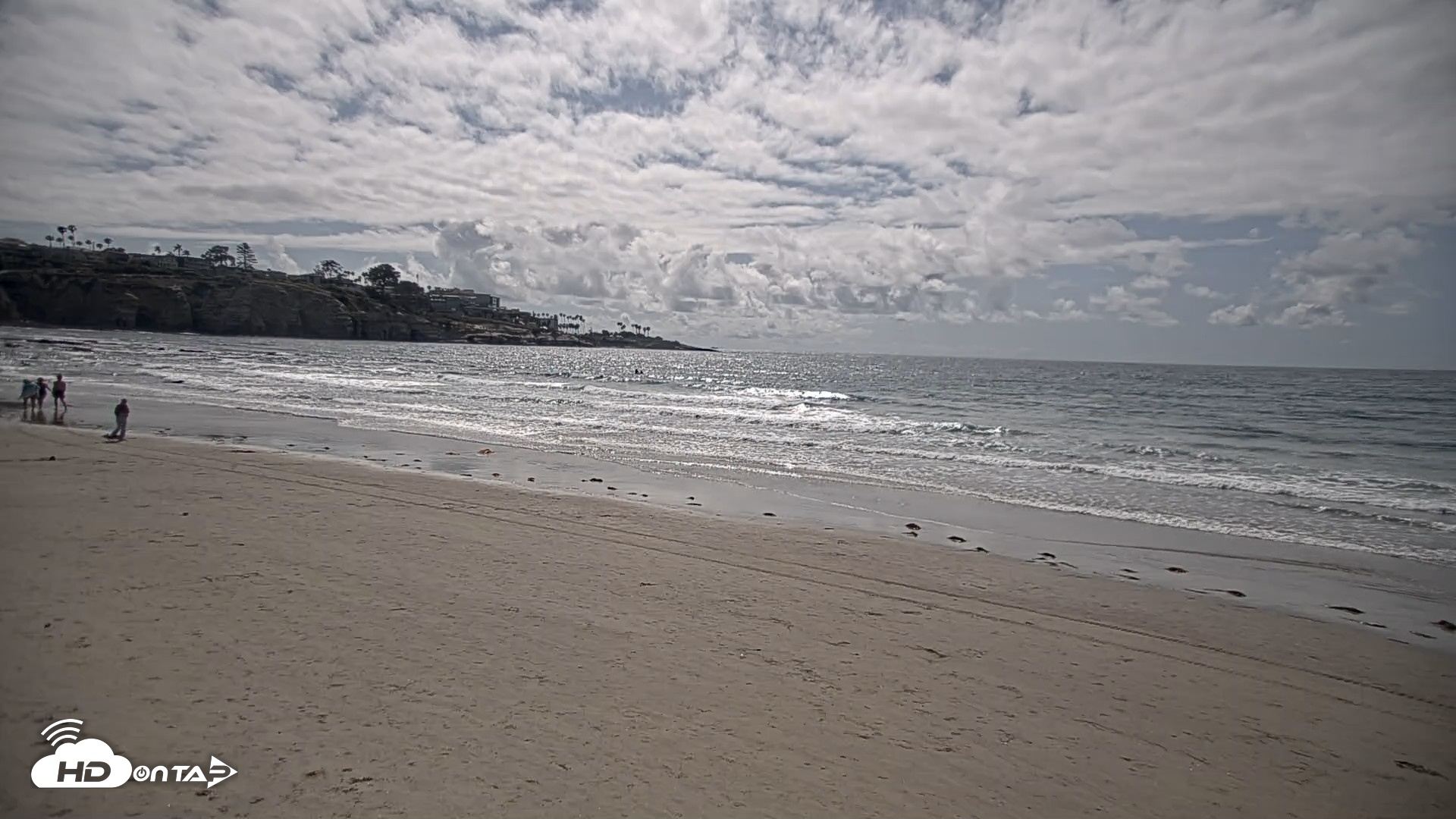 Snapshot of La Jolla Shores Live Surf Cam taken Apr 26, 2026, 3:32pm PDT