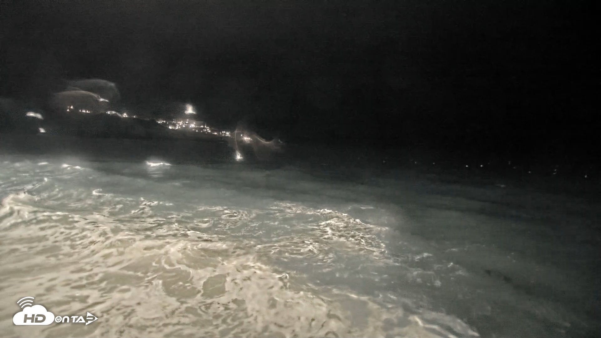 Snapshot of La Jolla Shores Live Surf Cam taken Jun 17, 2026, 10:48pm PDT