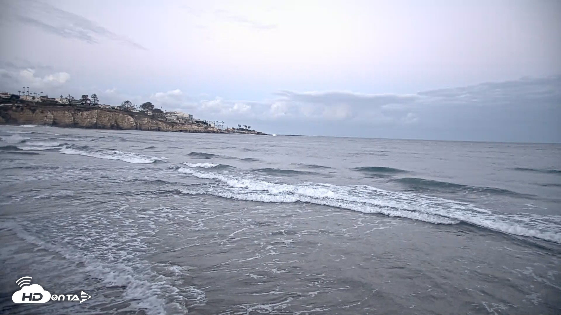 Snapshot of La Jolla Shores Live Surf Cam taken Oct 13, 2026, 6:42am PDT