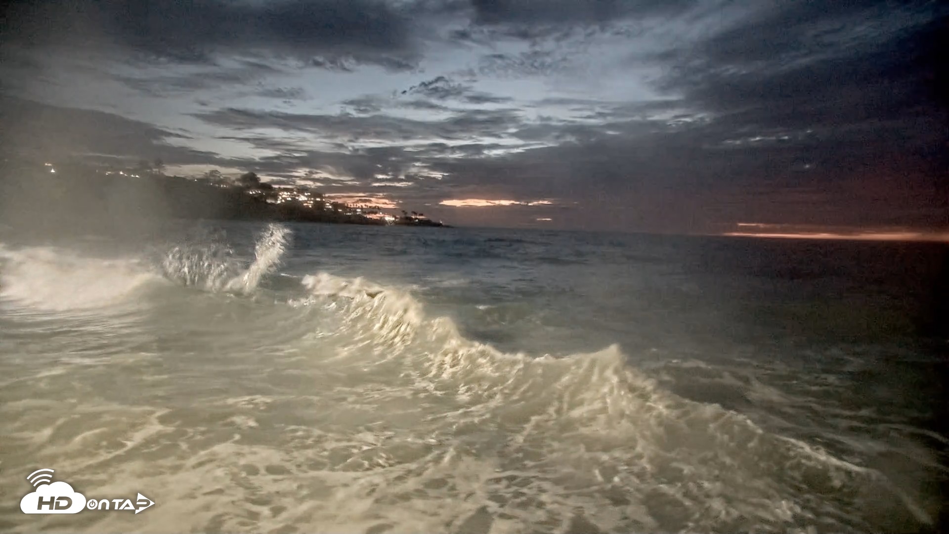 Snapshot of La Jolla Shores Live Surf Cam taken Sep 7, 2026, 7:41pm PDT