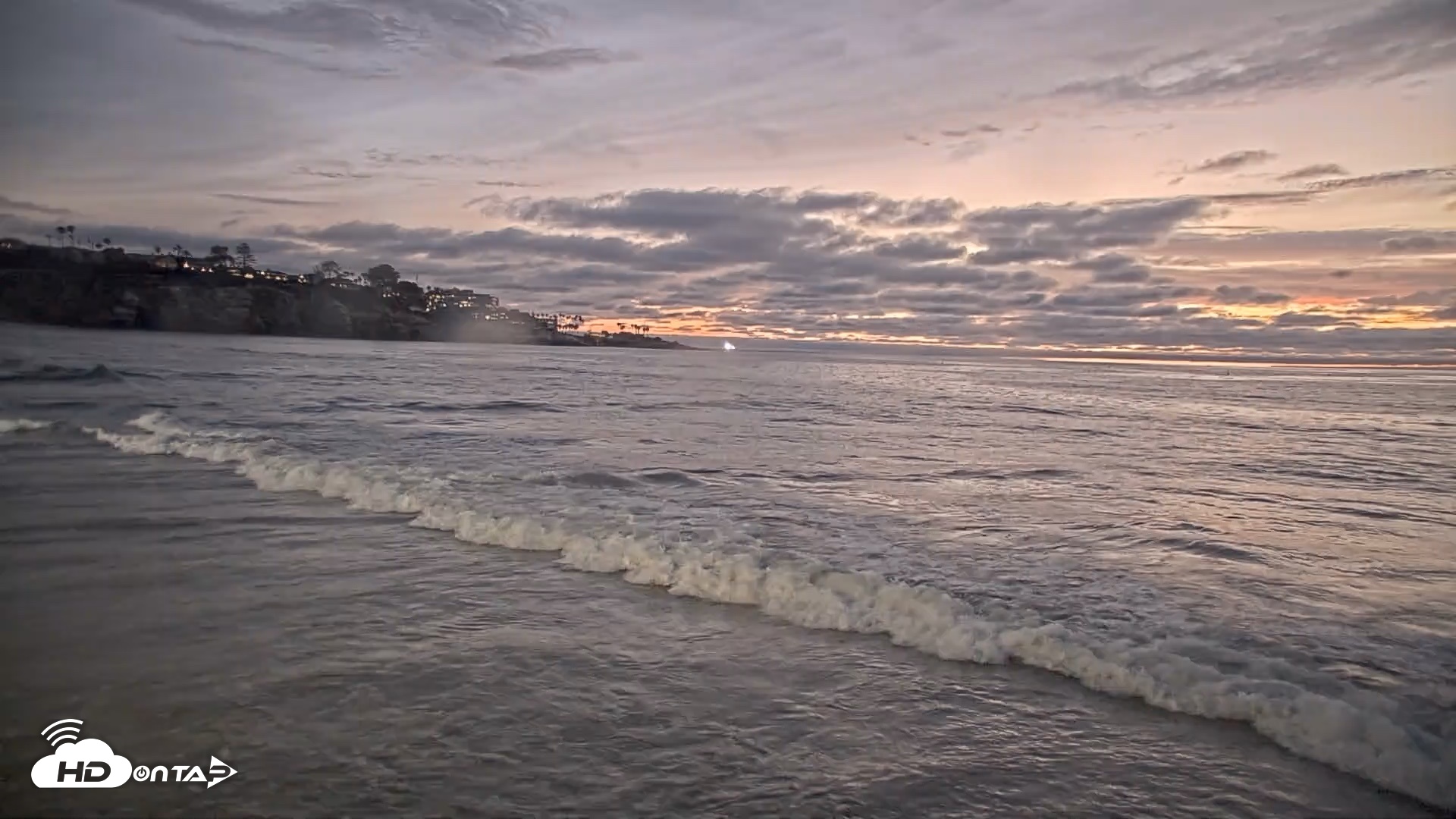 Snapshot of La Jolla Shores Live Surf Cam taken Aug 13, 2026, 7:58pm PDT