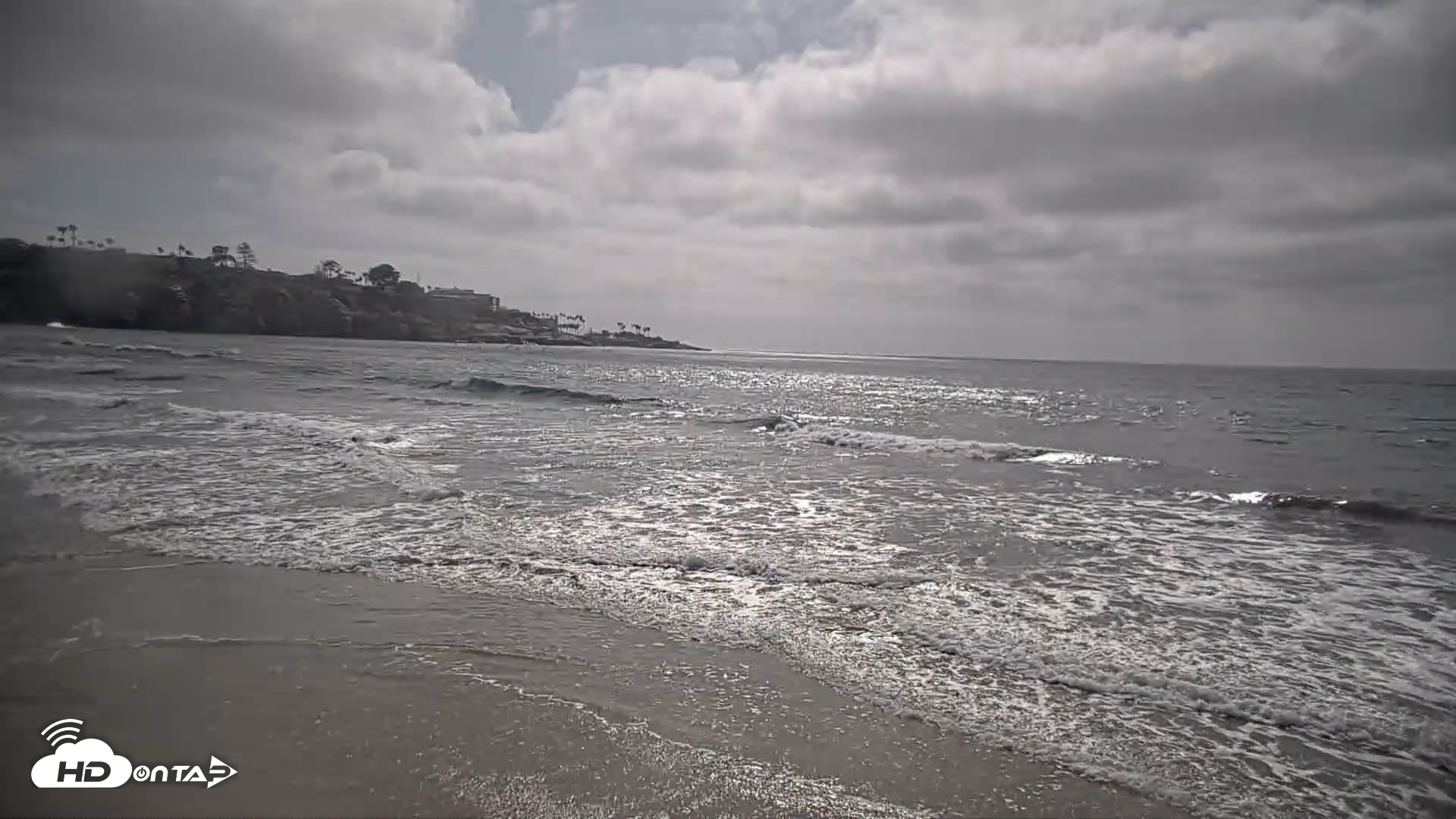 Snapshot of La Jolla Shores Live Surf Cam taken May 21, 2026, 4:20pm PDT