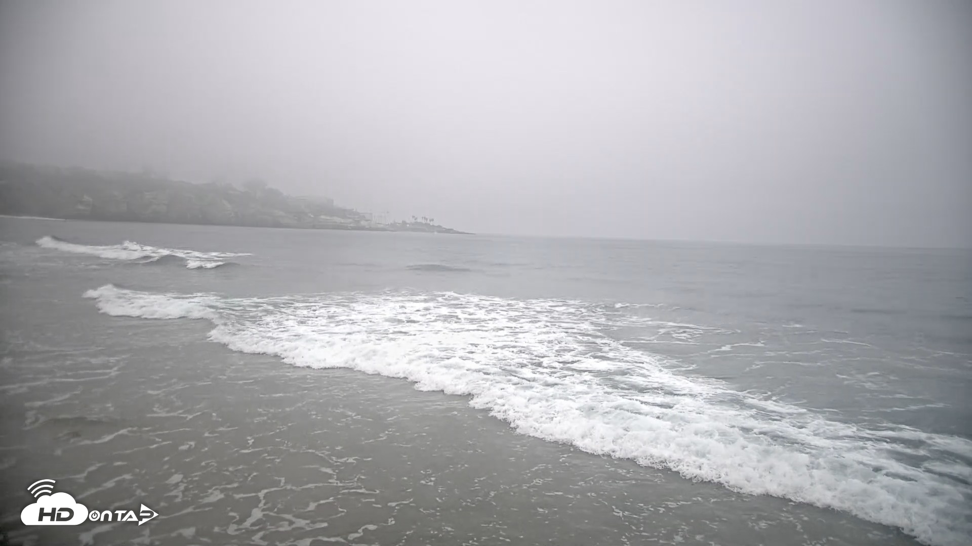 Snapshot of La Jolla Shores Live Surf Cam taken Oct 1, 2026, 9:06am PDT