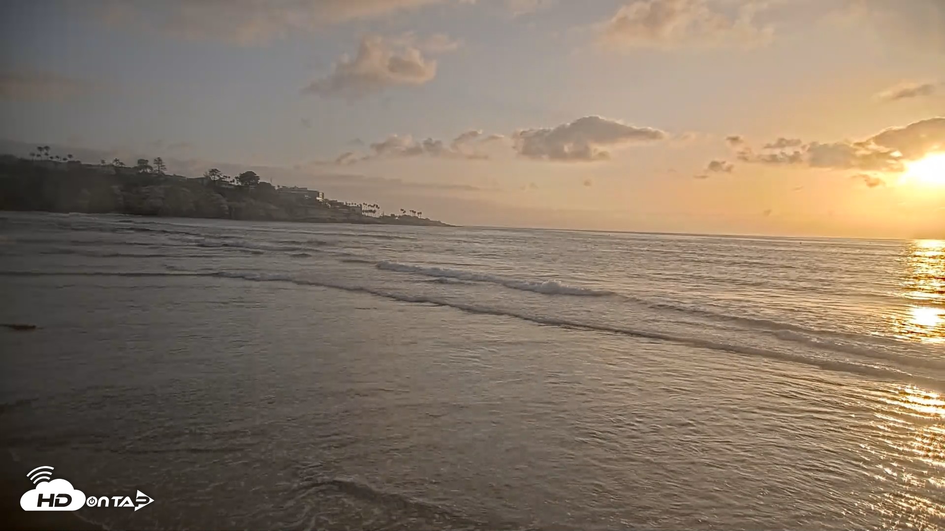Snapshot of La Jolla Shores Live Surf Cam taken Jun 7, 2026, 7:28pm PDT