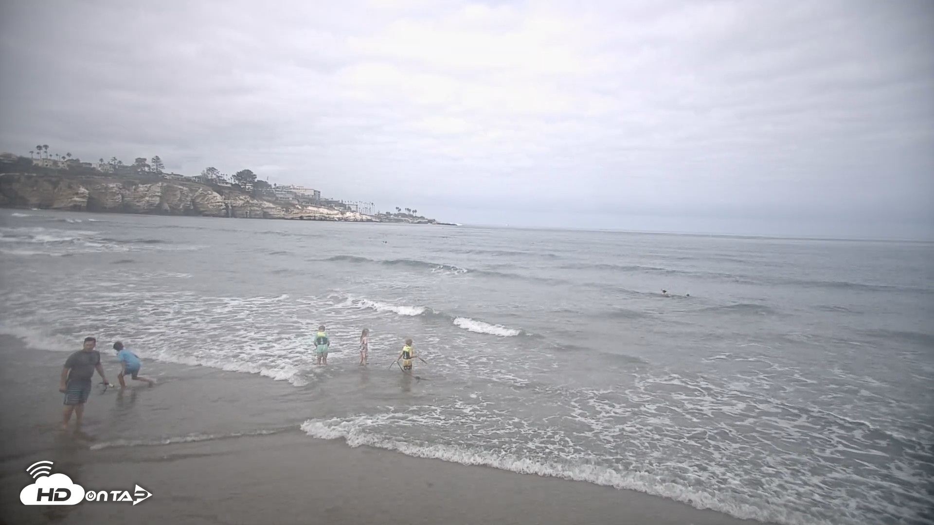 Snapshot of La Jolla Shores Live Surf Cam taken Sep 18, 2026, 9:52am PDT