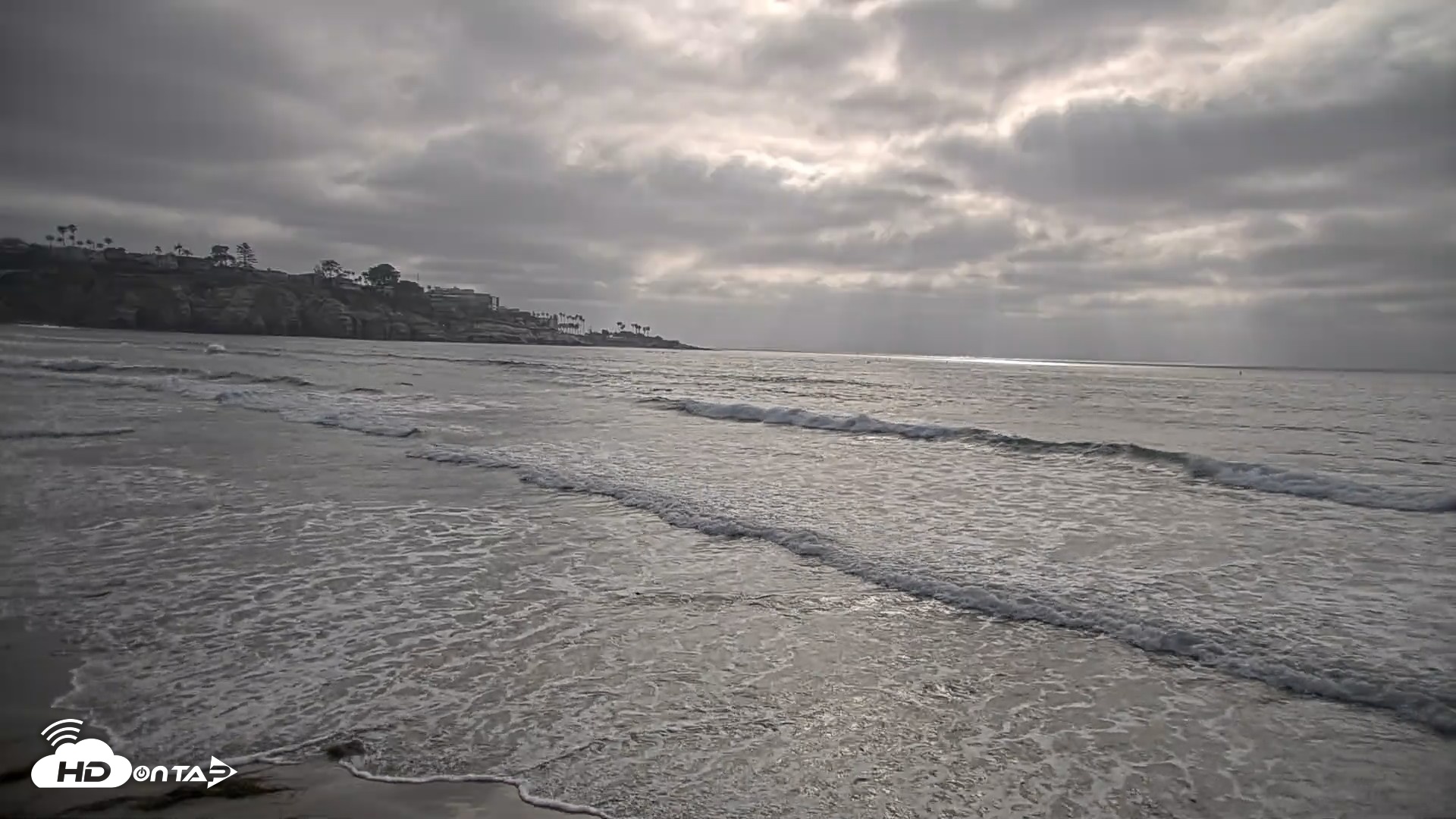 Snapshot of La Jolla Shores Live Surf Cam taken May 9, 2026, 5:47pm PDT