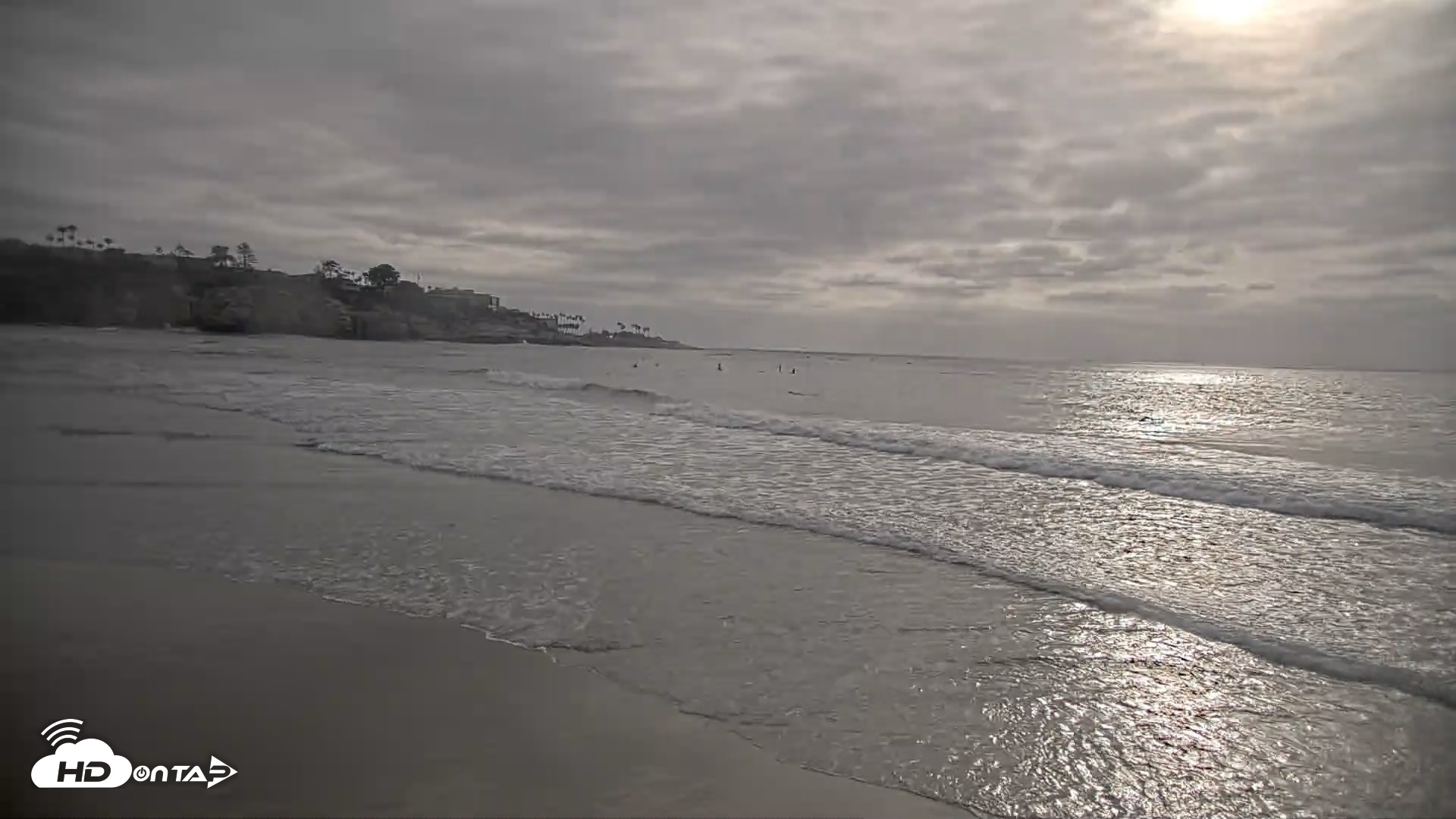 Snapshot of La Jolla Shores Live Surf Cam taken Jun 6, 2026, 6:22pm PDT