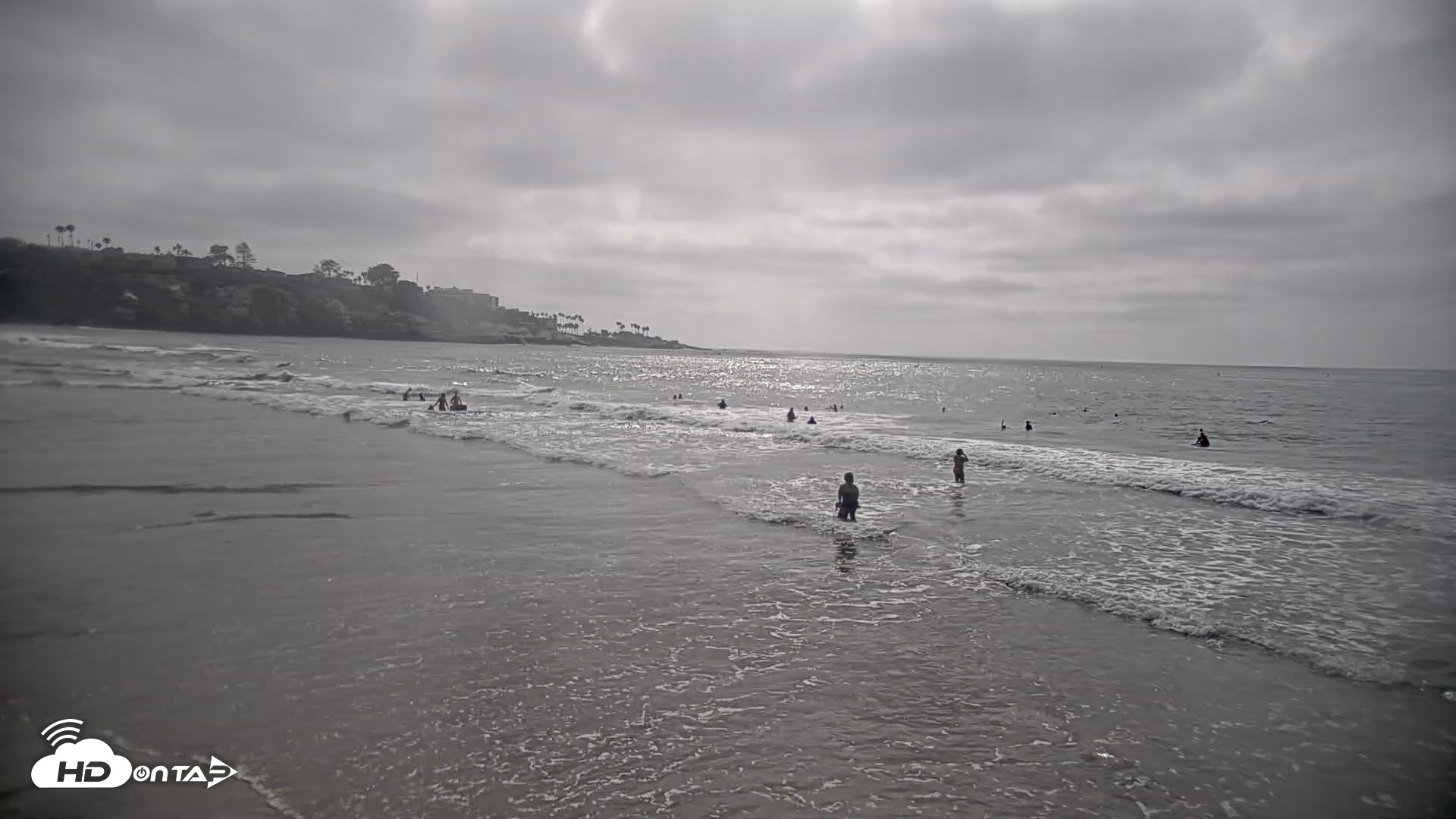 Snapshot of La Jolla Shores Live Surf Cam taken Jul 27, 2026, 4:15pm PDT