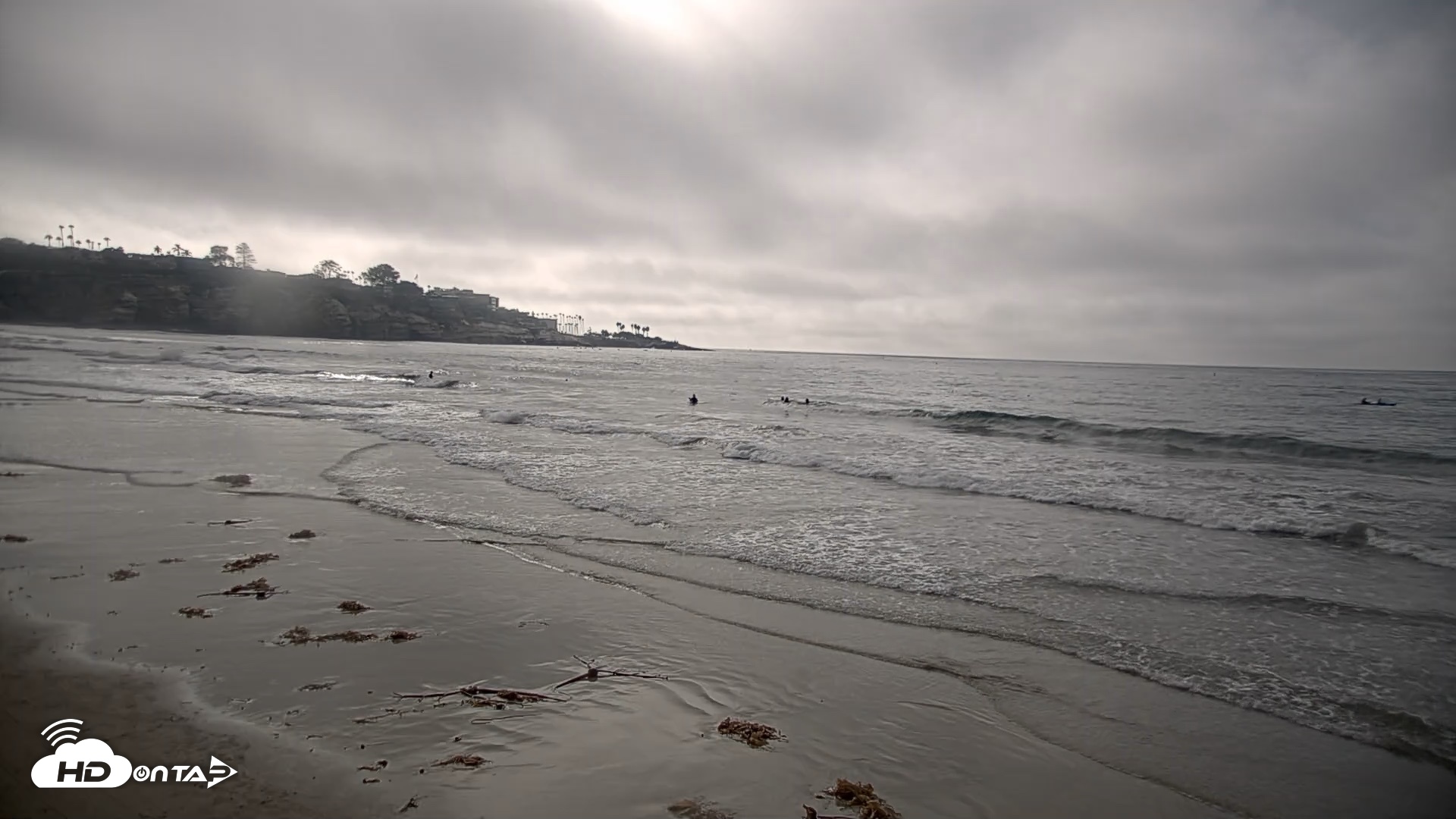 Snapshot of La Jolla Shores Live Surf Cam taken Oct 7, 2026, 4:00pm PDT