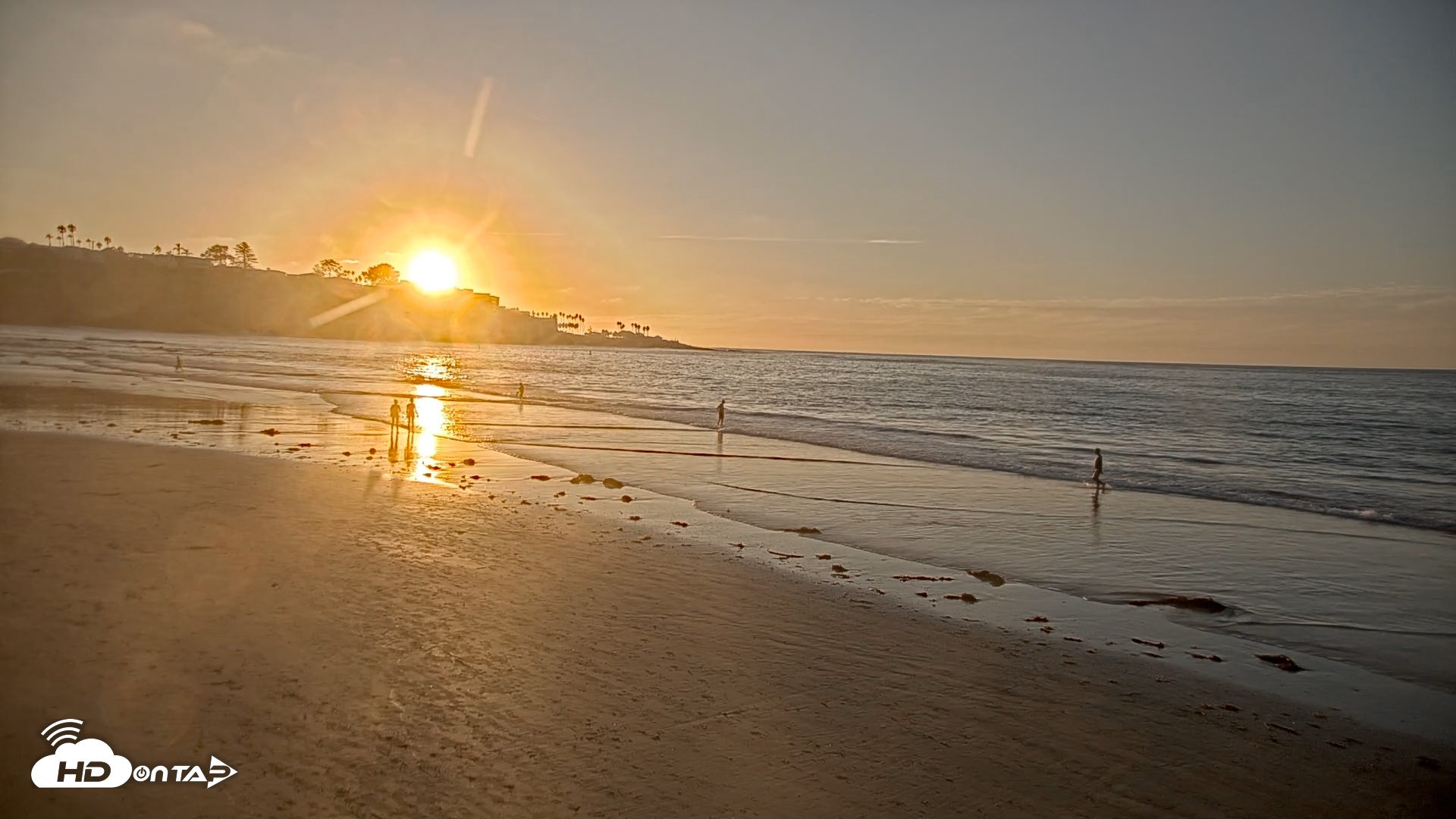 Snapshot of La Jolla Shores Live Surf Cam taken Nov 3, 2025, 4:38pm PST
