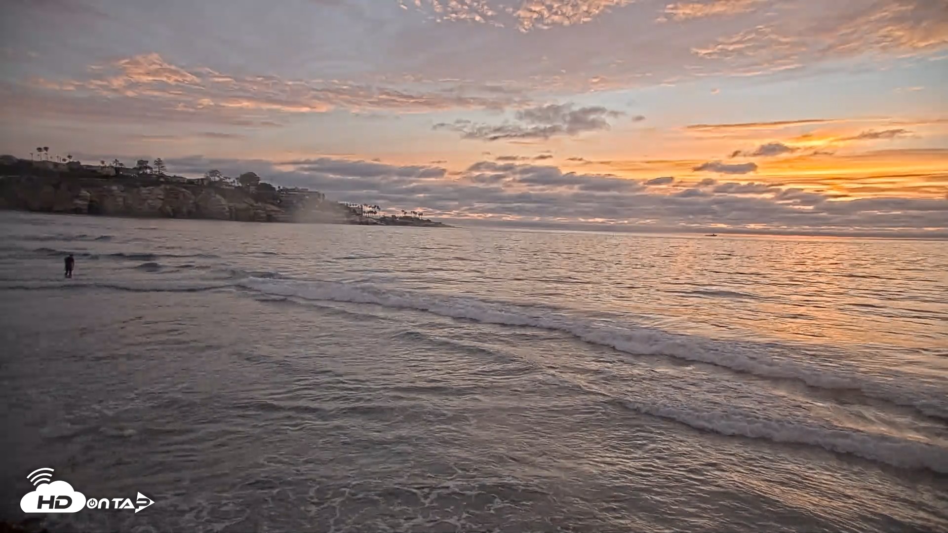 Snapshot of La Jolla Shores Live Surf Cam taken Aug 13, 2026, 7:39pm PDT