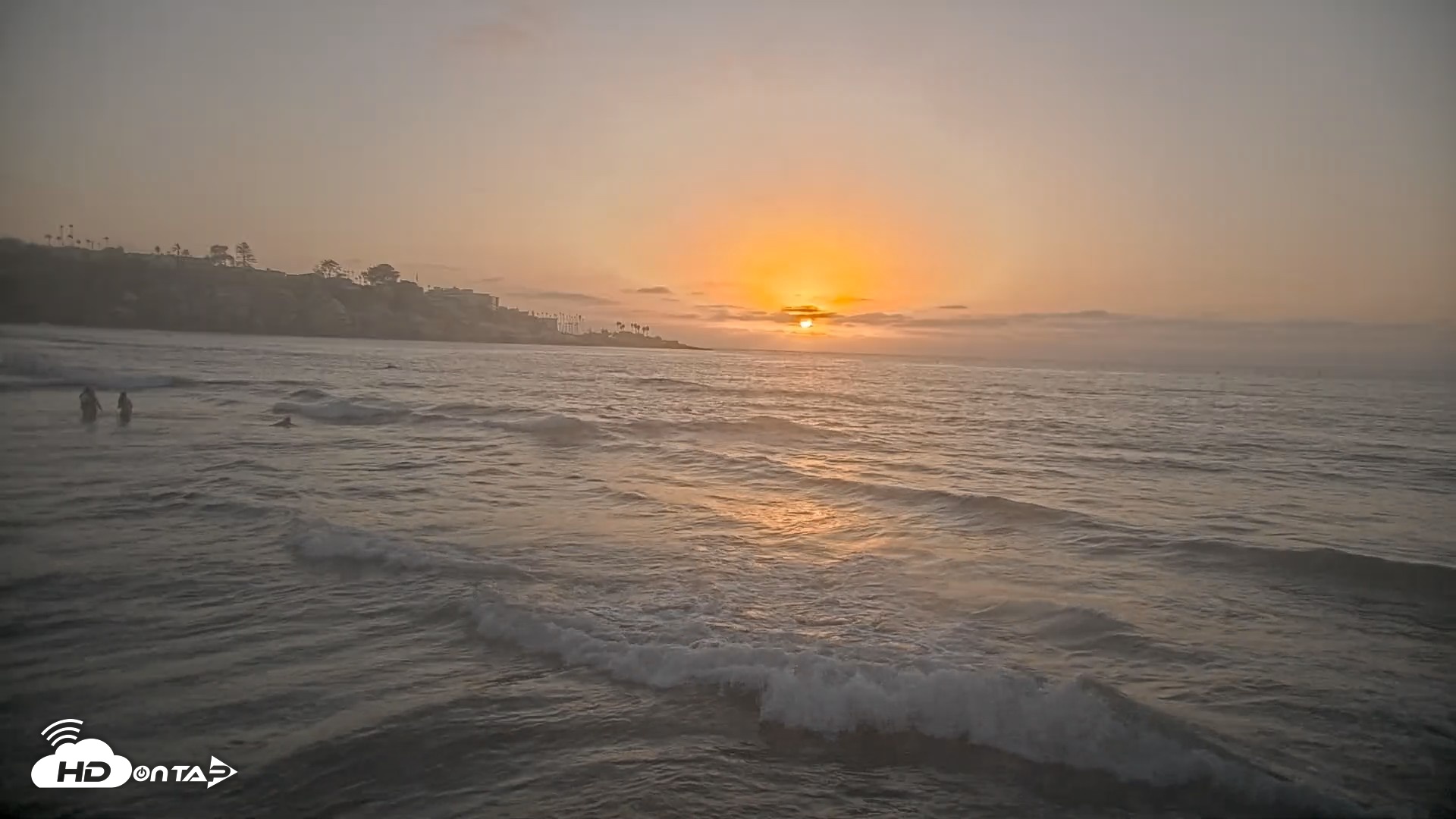 Snapshot of La Jolla Shores Live Surf Cam taken Sep 24, 2026, 6:34pm PDT