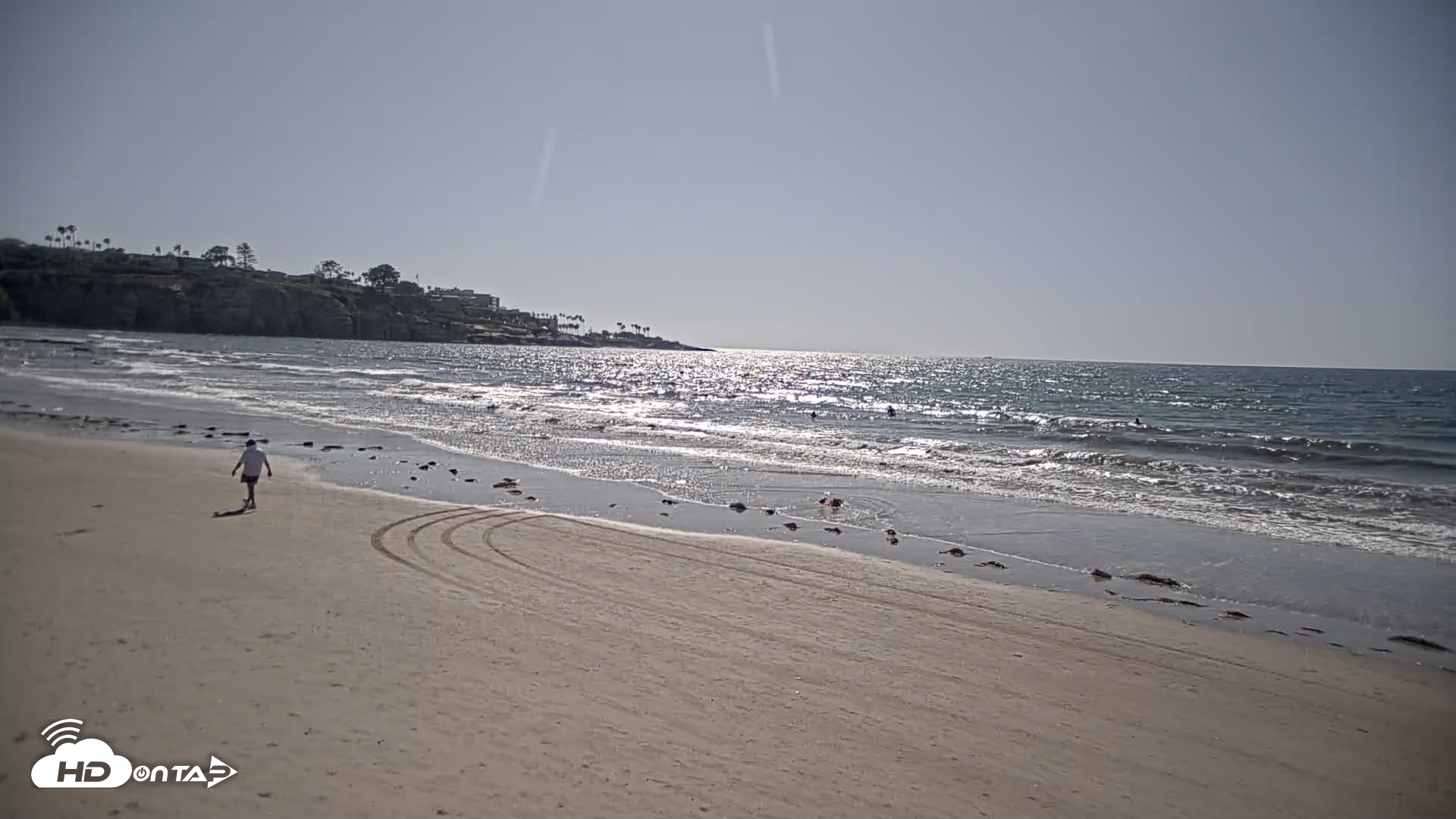 Snapshot of La Jolla Shores Live Surf Cam taken Apr 28, 2026, 4:09pm PDT