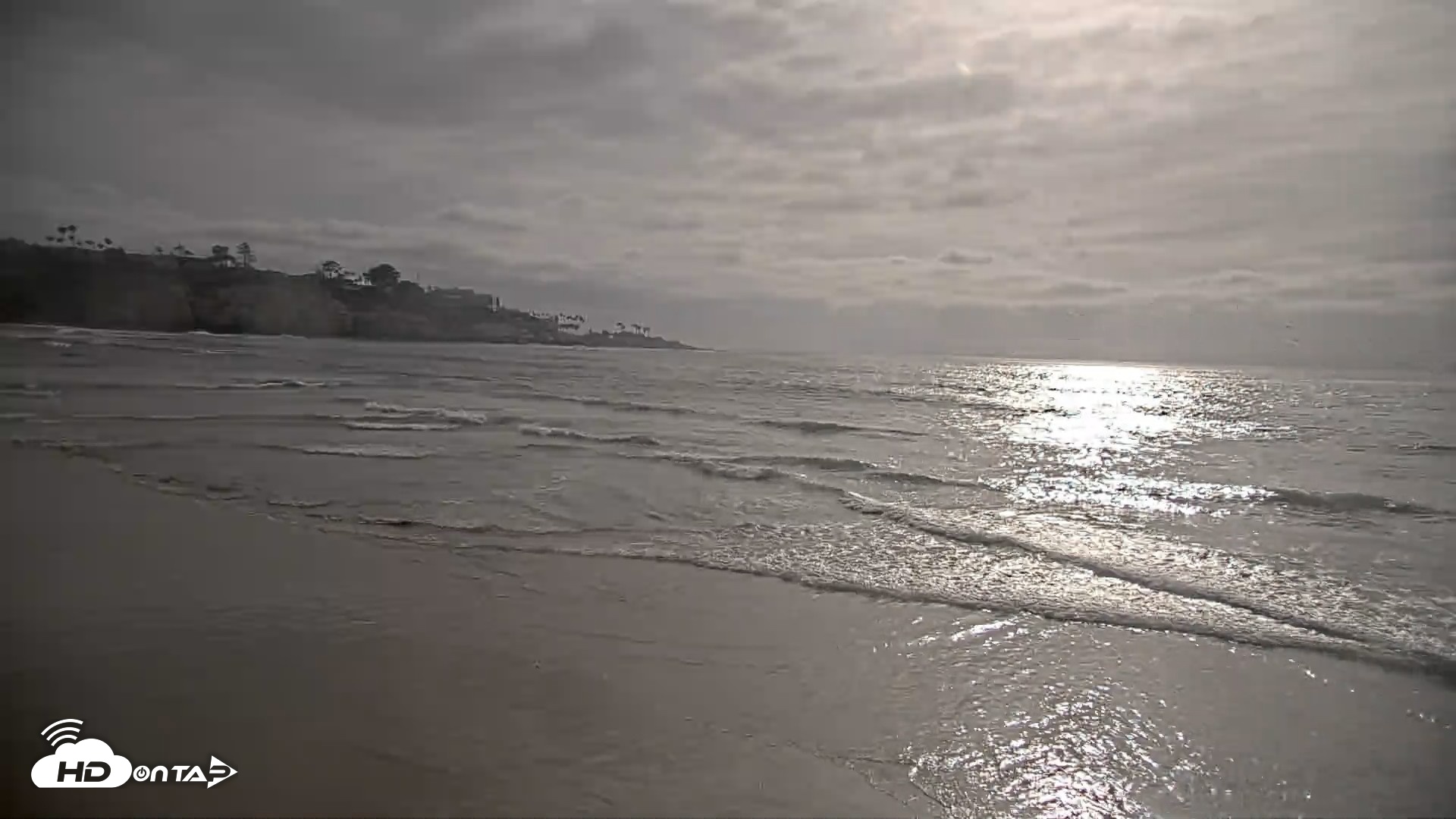 Snapshot of La Jolla Shores Live Surf Cam taken Jun 6, 2026, 5:52pm PDT