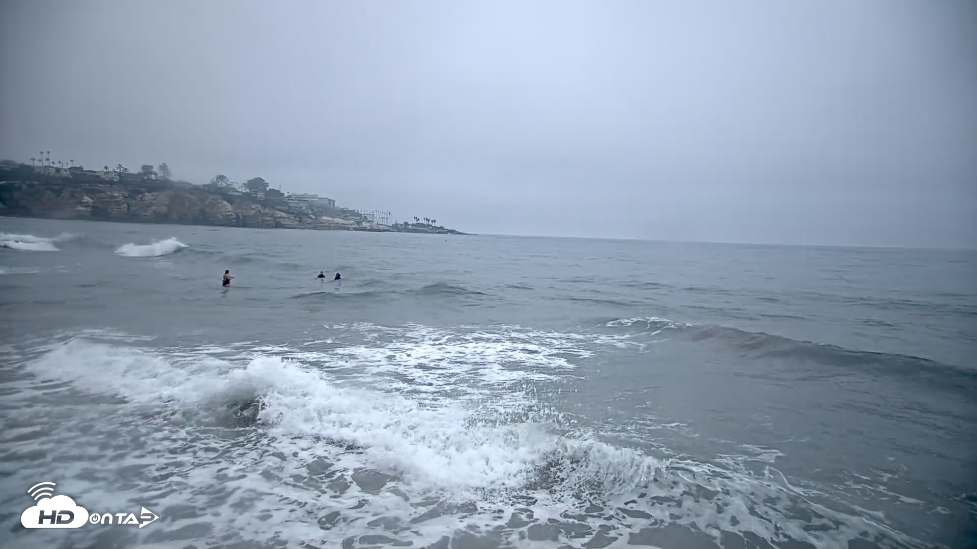 Snapshot of La Jolla Shores Live Surf Cam taken Oct 8, 2026, 7:09am PDT