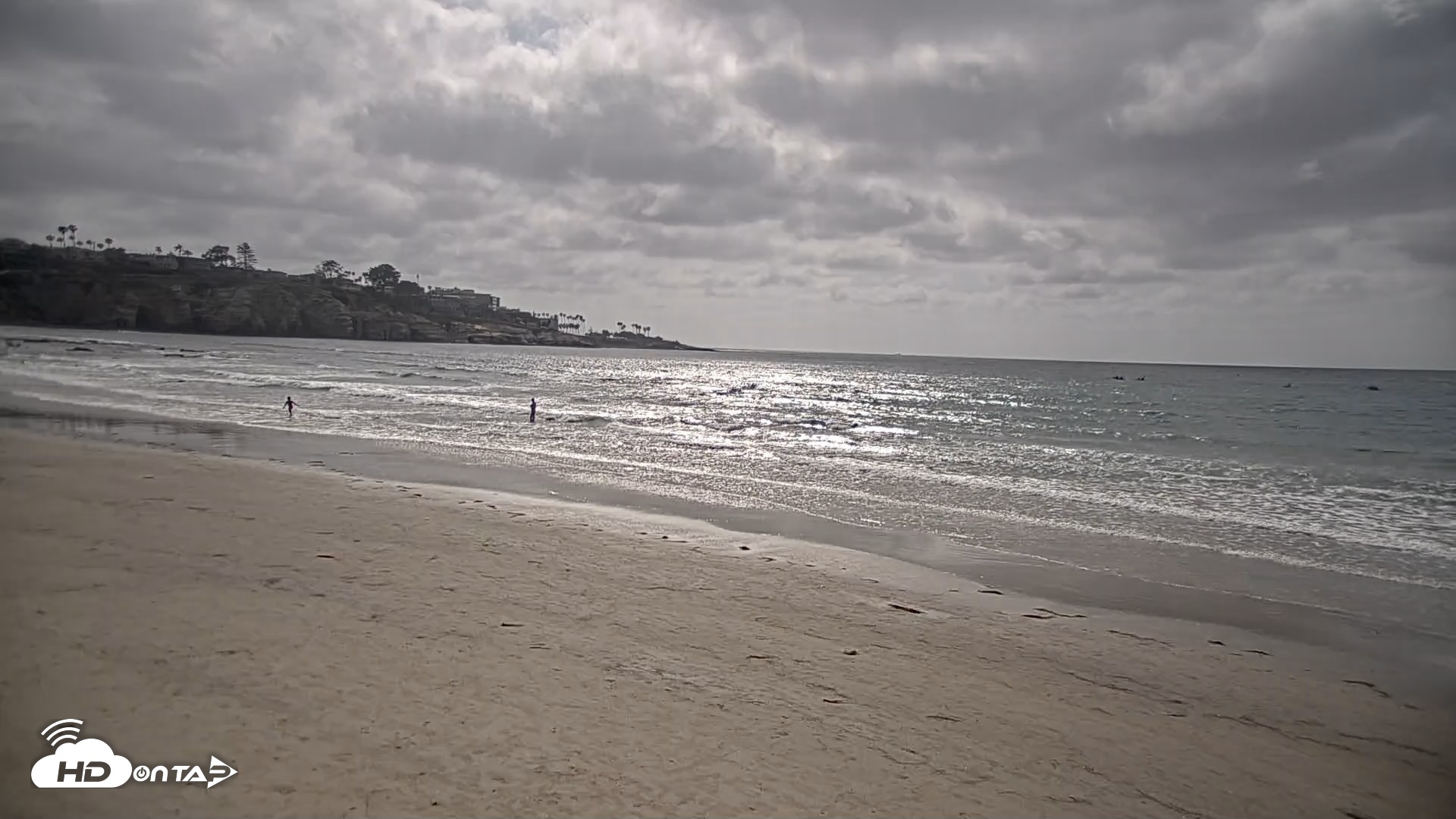 Snapshot of La Jolla Shores Live Surf Cam taken Apr 30, 2026, 4:19pm PDT