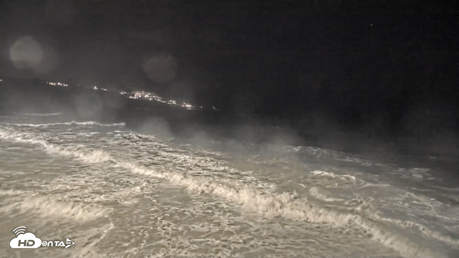 Snapshot of La Jolla Shores Live Surf Cam taken Oct 9, 2026, 7:40pm PDT