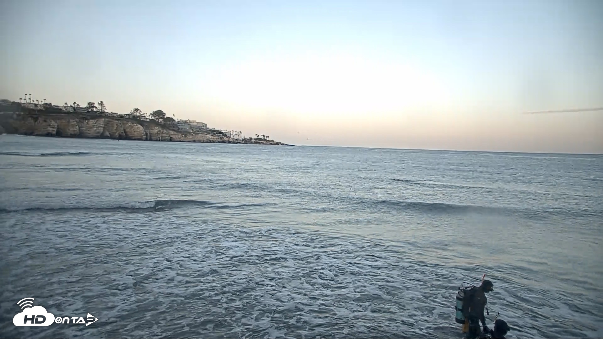 Snapshot of La Jolla Shores Live Surf Cam taken Oct 18, 2026, 7:09am PDT