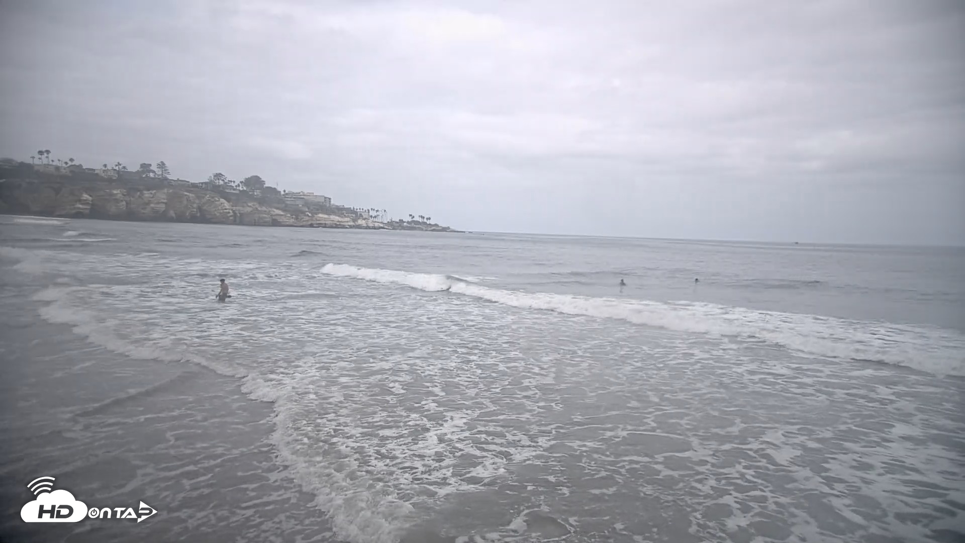 Snapshot of La Jolla Shores Live Surf Cam taken Sep 16, 2026, 9:34am PDT
