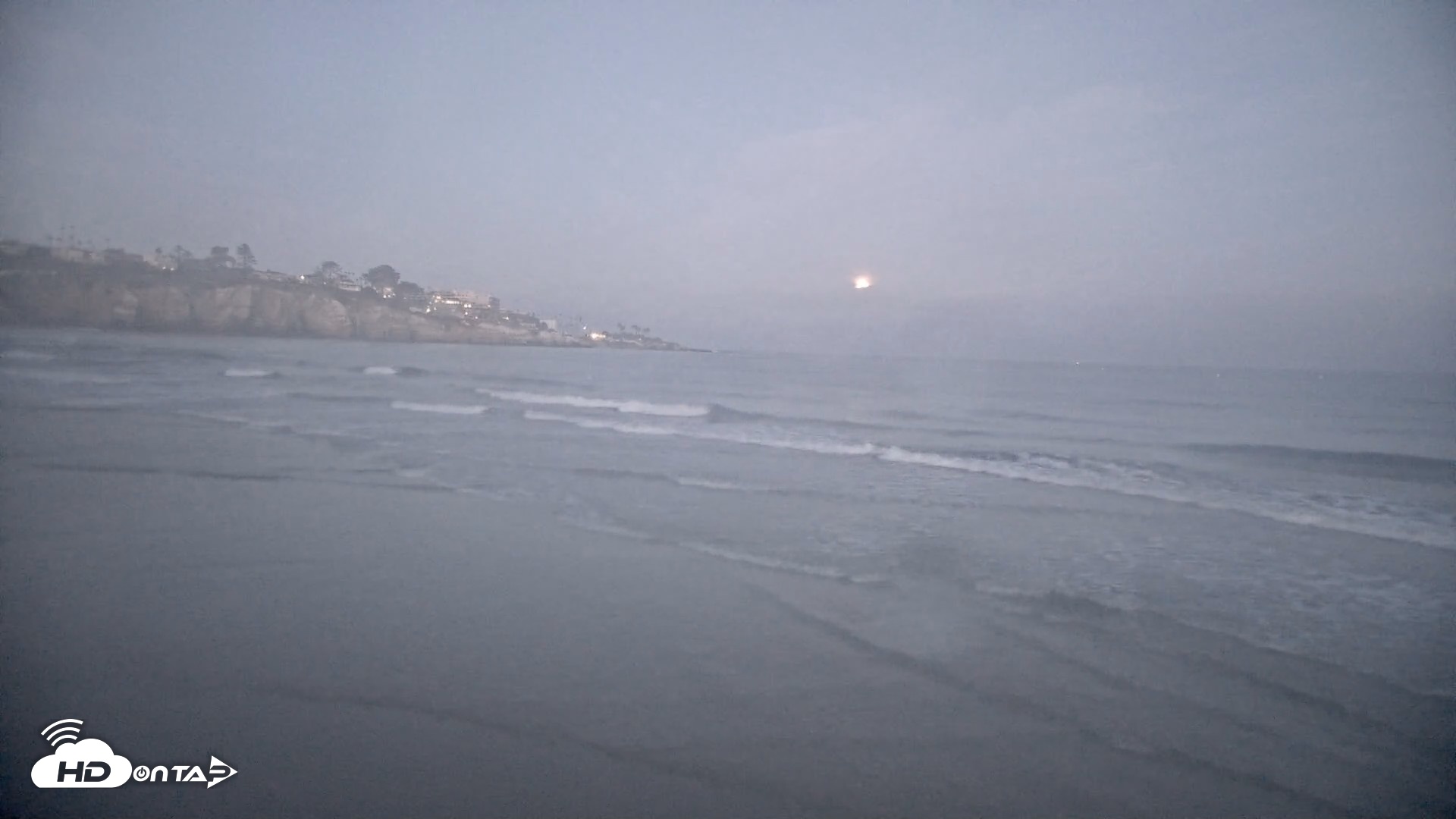 Snapshot of La Jolla Shores Live Surf Cam taken Sep 26, 2026, 6:19am PDT