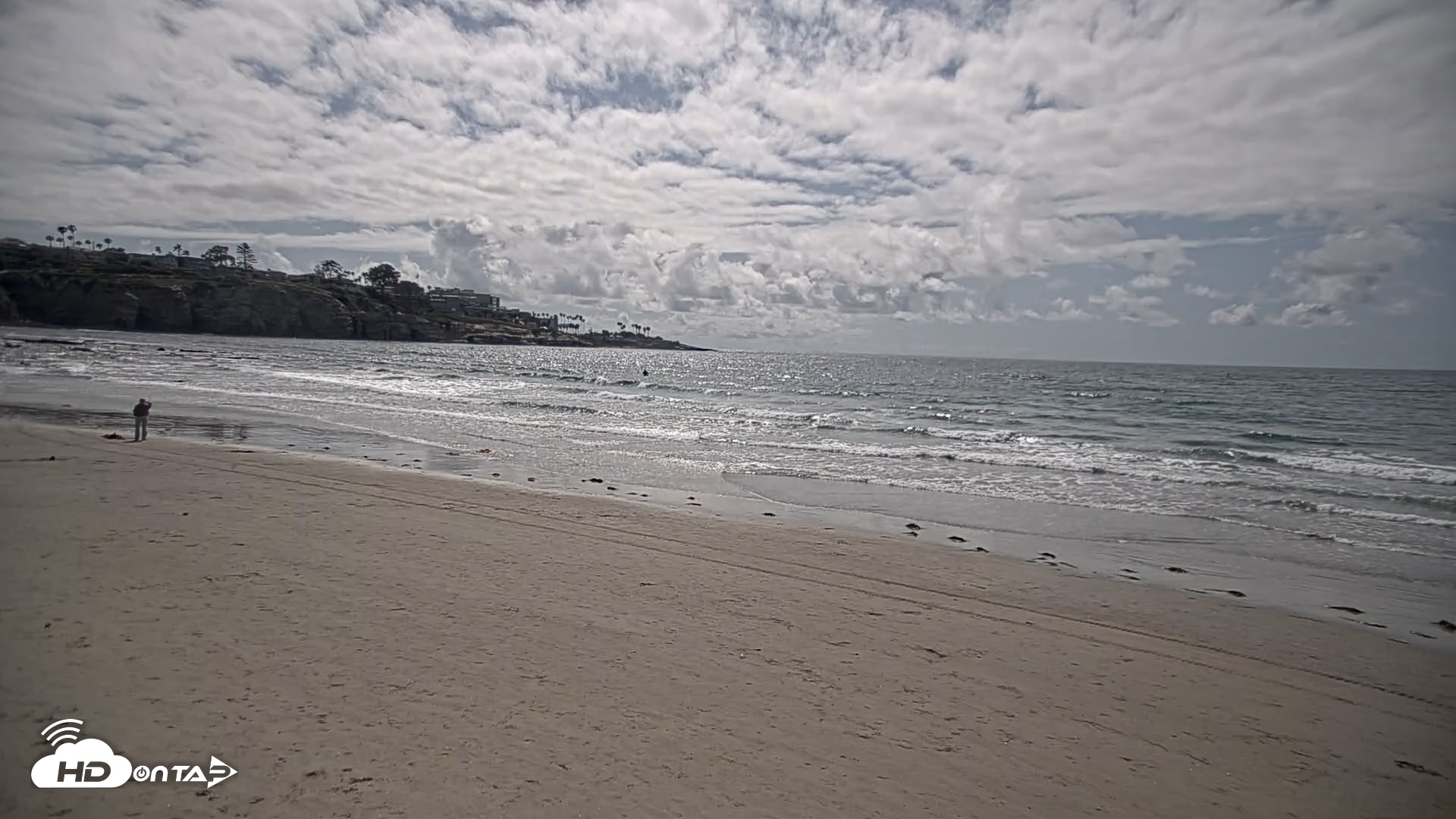 Snapshot of La Jolla Shores Live Surf Cam taken Apr 26, 2026, 3:32pm PDT