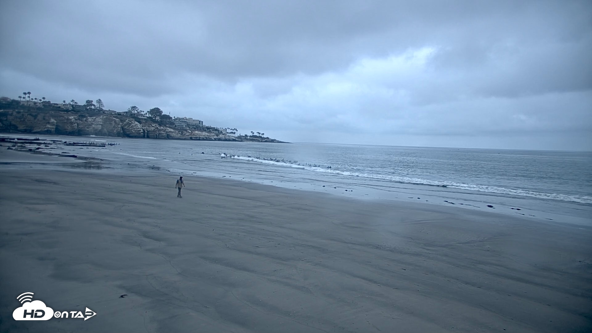 Snapshot of La Jolla Shores Live Surf Cam taken Jul 13, 2026, 6:05am PDT