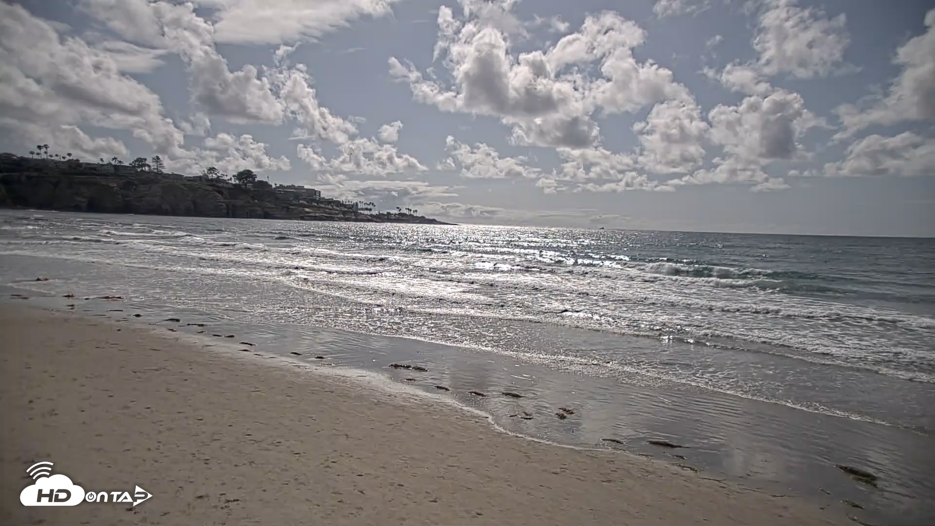Snapshot of La Jolla Shores Live Surf Cam taken Apr 26, 2026, 4:20pm PDT