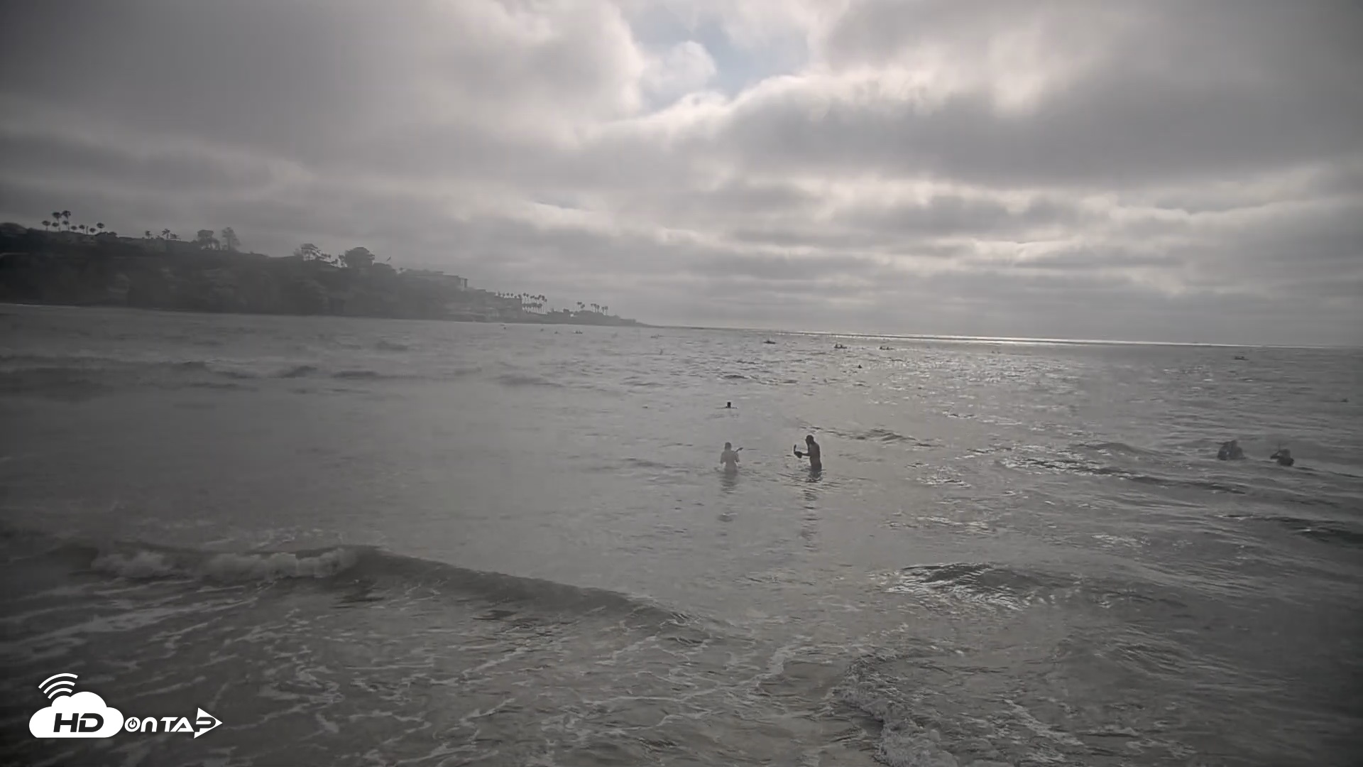 Snapshot of La Jolla Shores Live Surf Cam taken Jun 13, 2026, 5:28pm PDT