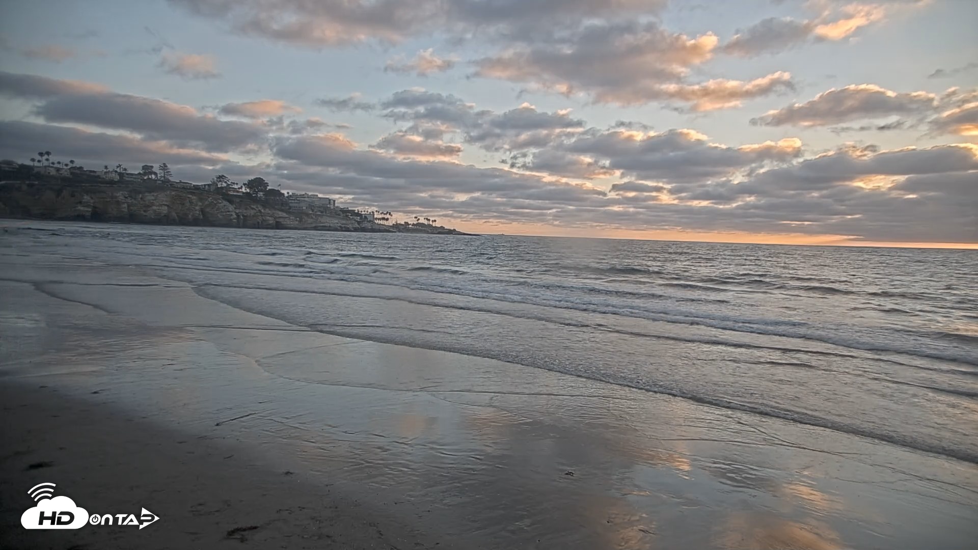 Snapshot of La Jolla Shores Live Surf Cam taken Jun 20, 2026, 7:47pm PDT